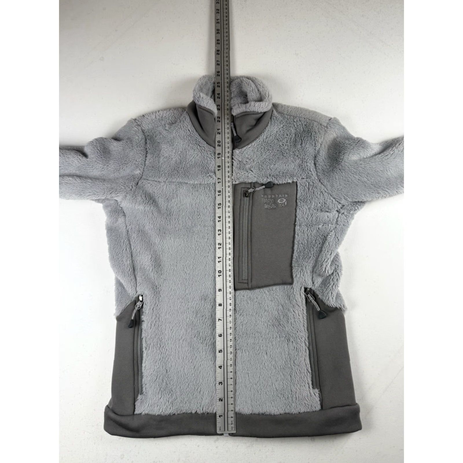 Mountain Hardwear VINTAGE? No. Wait. We must start with VINTAGE if item is vintage; it's not. So: Mountain Hardwear Women's XS Polartec High Loft Full Zip Jacket Gray Size XS / US 0-2 / IT 36-38 - 5 Thumbnail