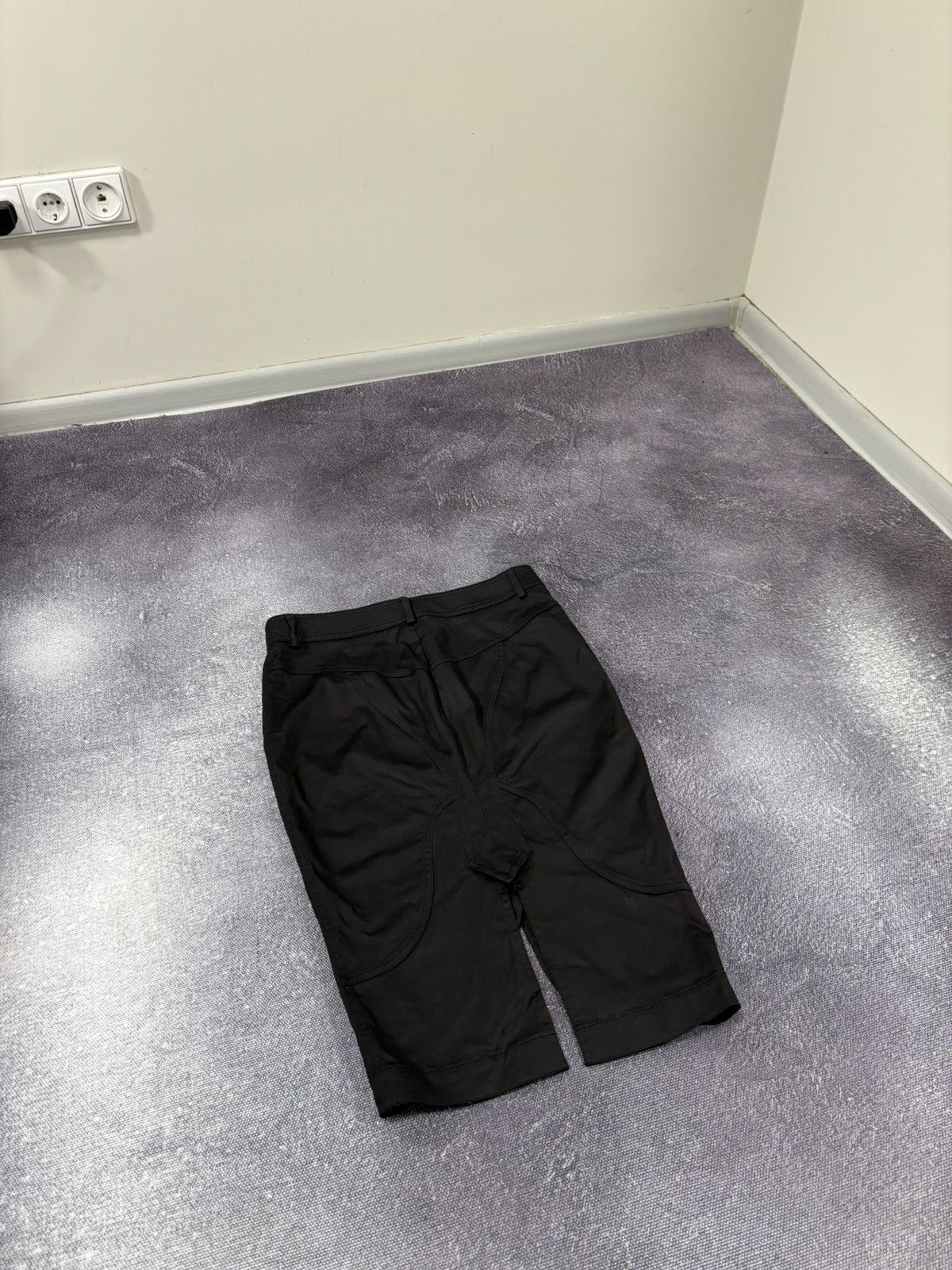Armani Vintage Armani Jeans Women’s Black Shorts Cropped Pants Size 28" / US 6 / IT 42 - 13 Thumbnail