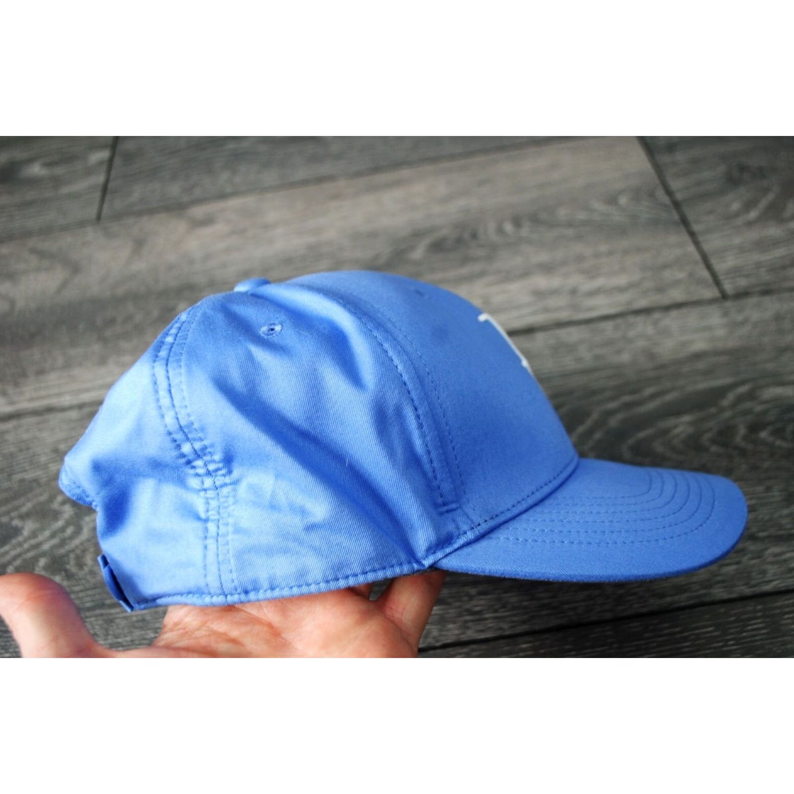 Nike VINTAGE Nike AEROBILL ROGER FEDERER HAT RF TENNIS CAP One Size Polar Classic99 DRI-FIT Mens Cap Polar ice Nike Size ONE SIZE - 5 Thumbnail