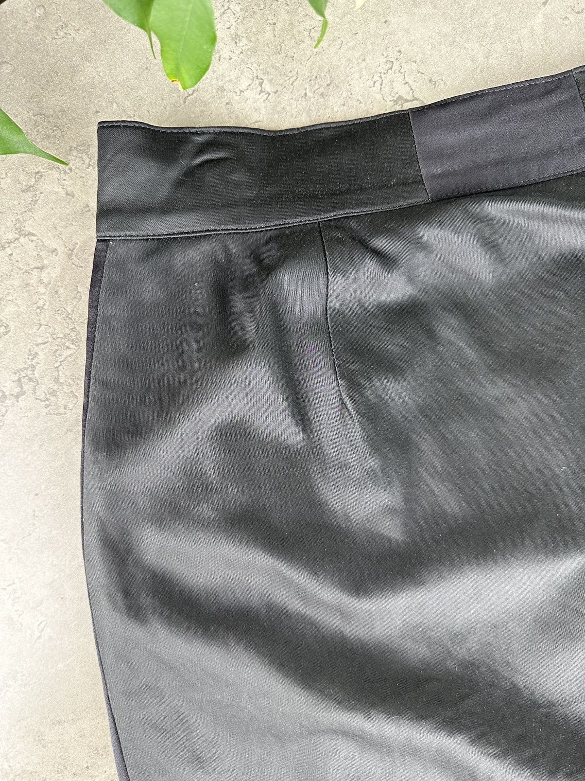 Blumarine Blumarine Midi Skirt Size 27" / US 4 / IT 40 - 2 Thumbnail