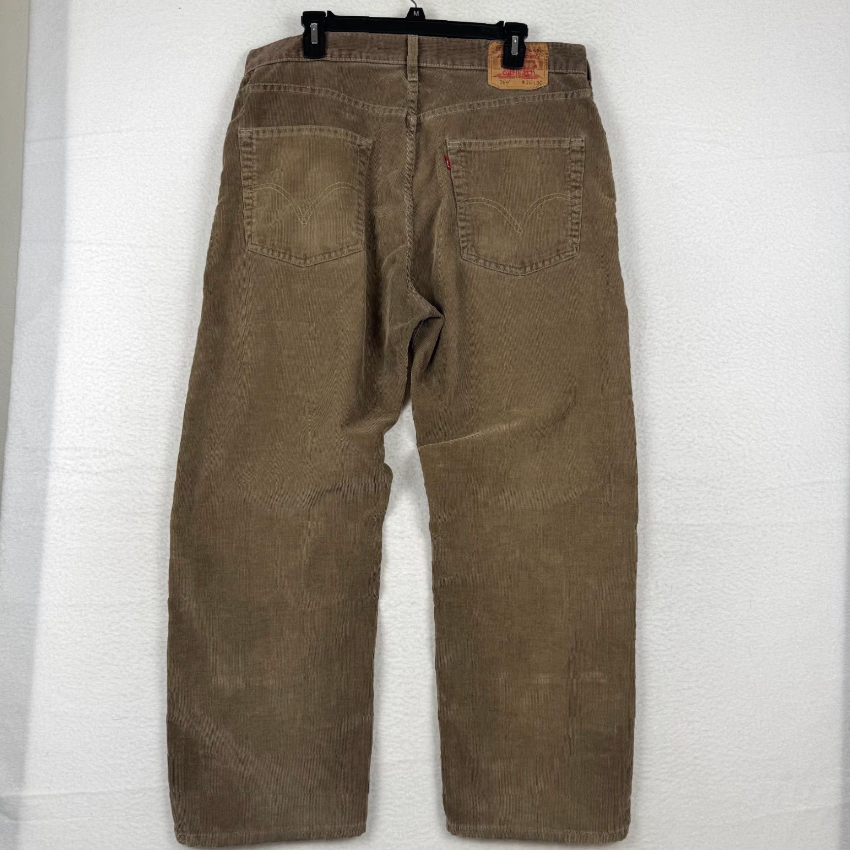 Levi's VINTAGE Levi's 569 Brown Corduroy Pants Mens 36x30 Relaxed Straight Fit Casual Khakis 5-Pocket Design Brown Corduroy Levi's 569 Mens 36 30 Size US 36 / EU 52 - 4 Thumbnail
