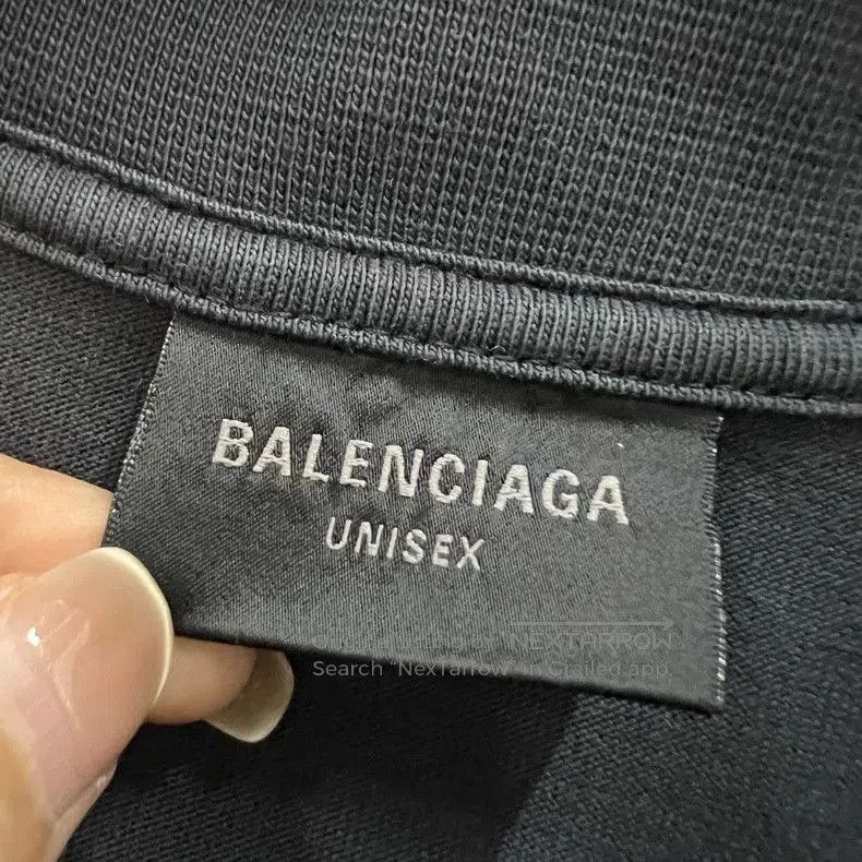 Balenciaga Balenciaga Tape Logo Short Sleeve Tee. Size US S / EU 44-46 / 1 - 3 Thumbnail