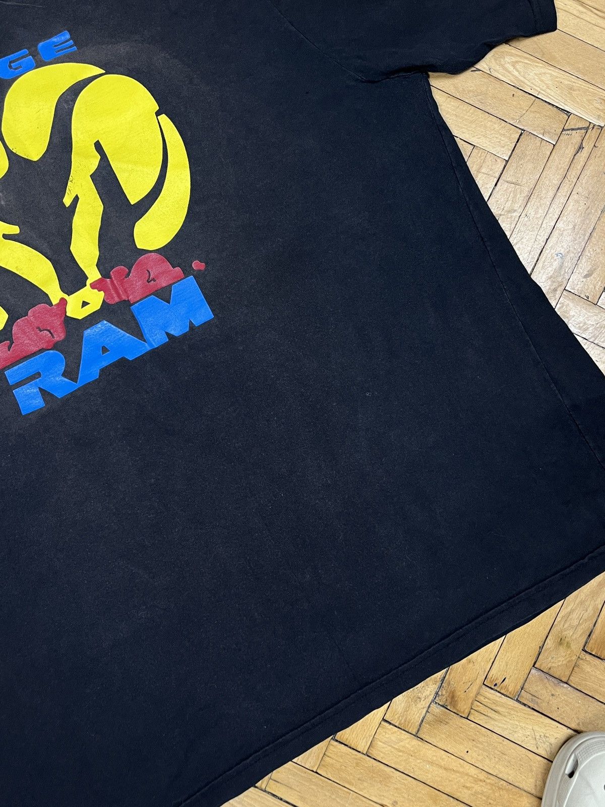 Vintage Vintage Y2K Dodge RAM Graphic Big Print Tee Short Size US XL / EU 56 / 4 - 14 Thumbnail