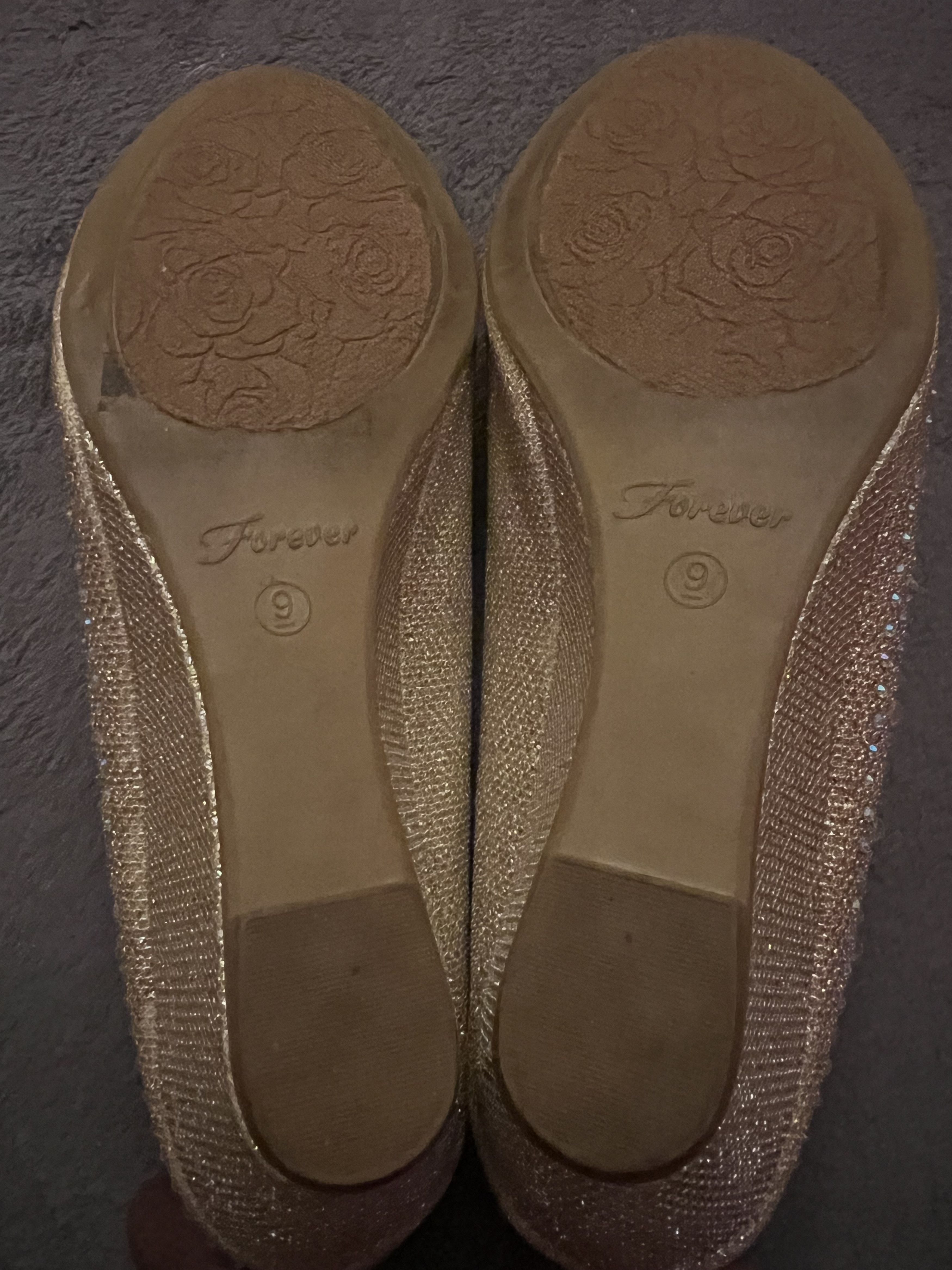 Forever 21 Stunning, gold and crystal wedges Size US 9 / IT 39 - 6 Thumbnail