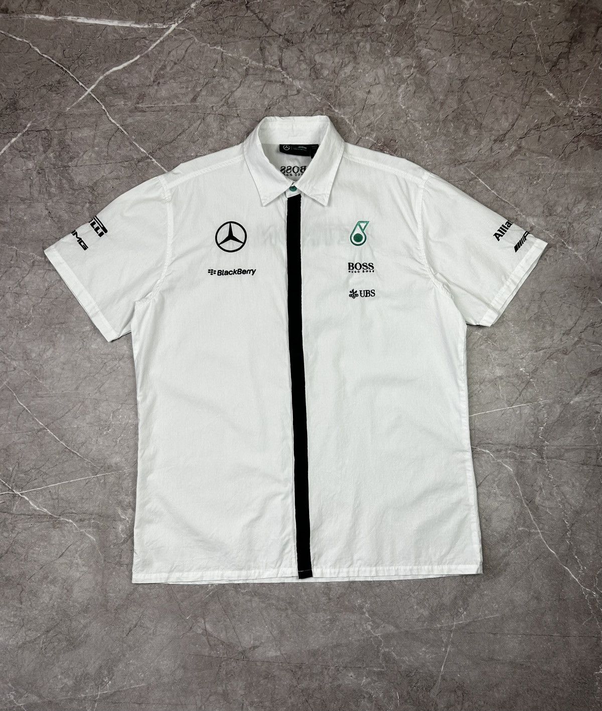 Hugo Boss Mercedes Benz Hugo boss Petronas Racing t-shirt size L Size US L / EU 52-54 / 3 - 1 Thumbnail