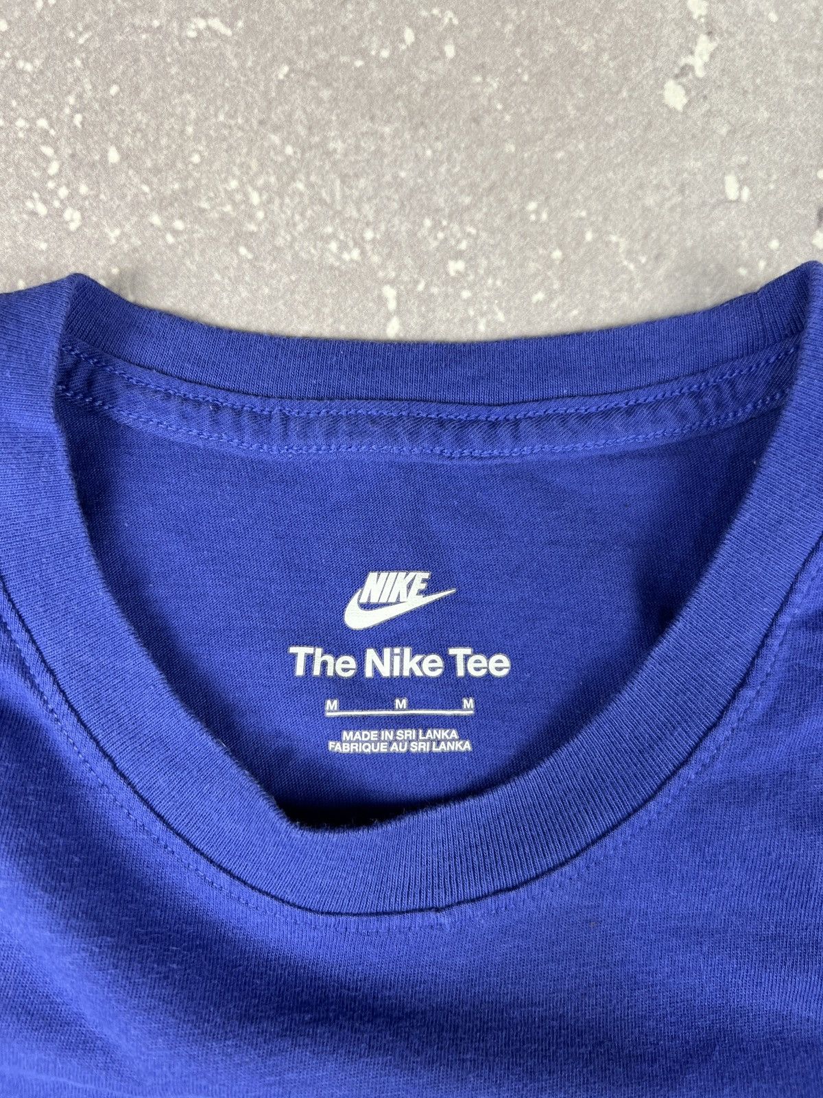 Nike Nike Floral Swoosh Logo Cotton T Shirt Mens M Purple Size US M / EU 48-50 / 2 - 5 Thumbnail
