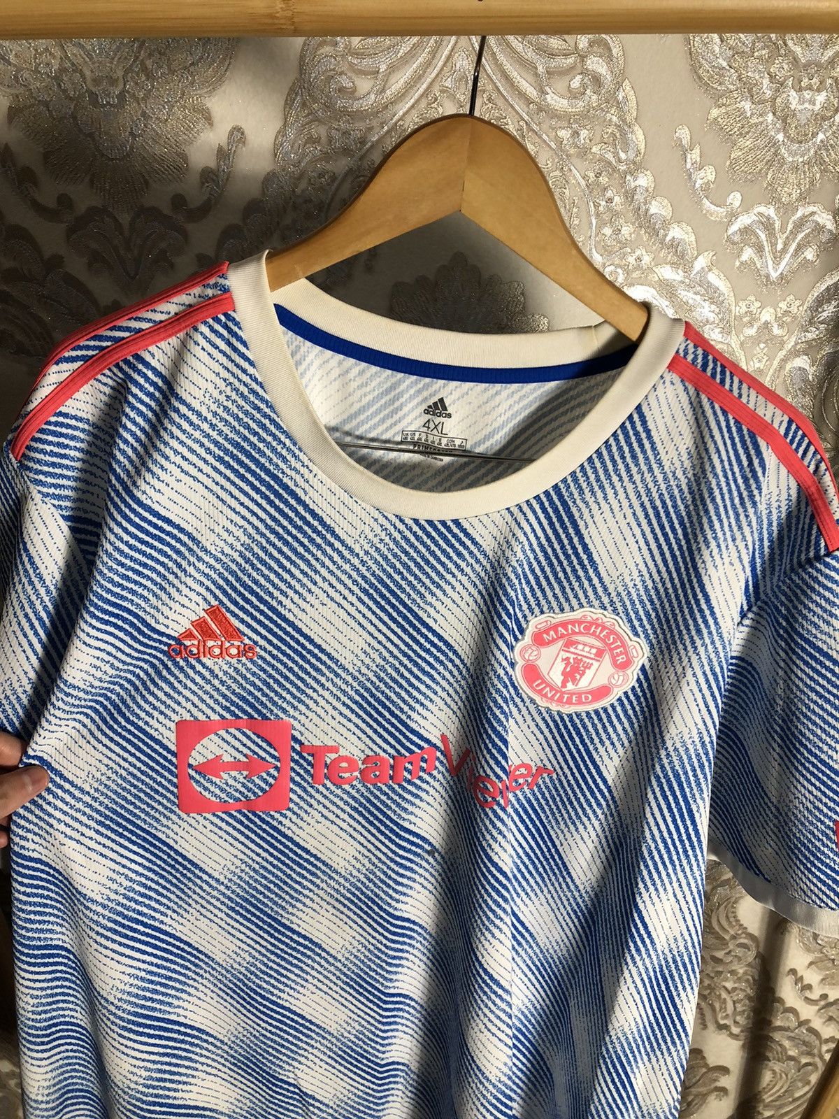 Adidas VINTAGE ADIDAS FC MANCHESTER UNITED ENGLAND SOCCER JERSEY Size US XXL / EU 58 / 5 - 2 Thumbnail
