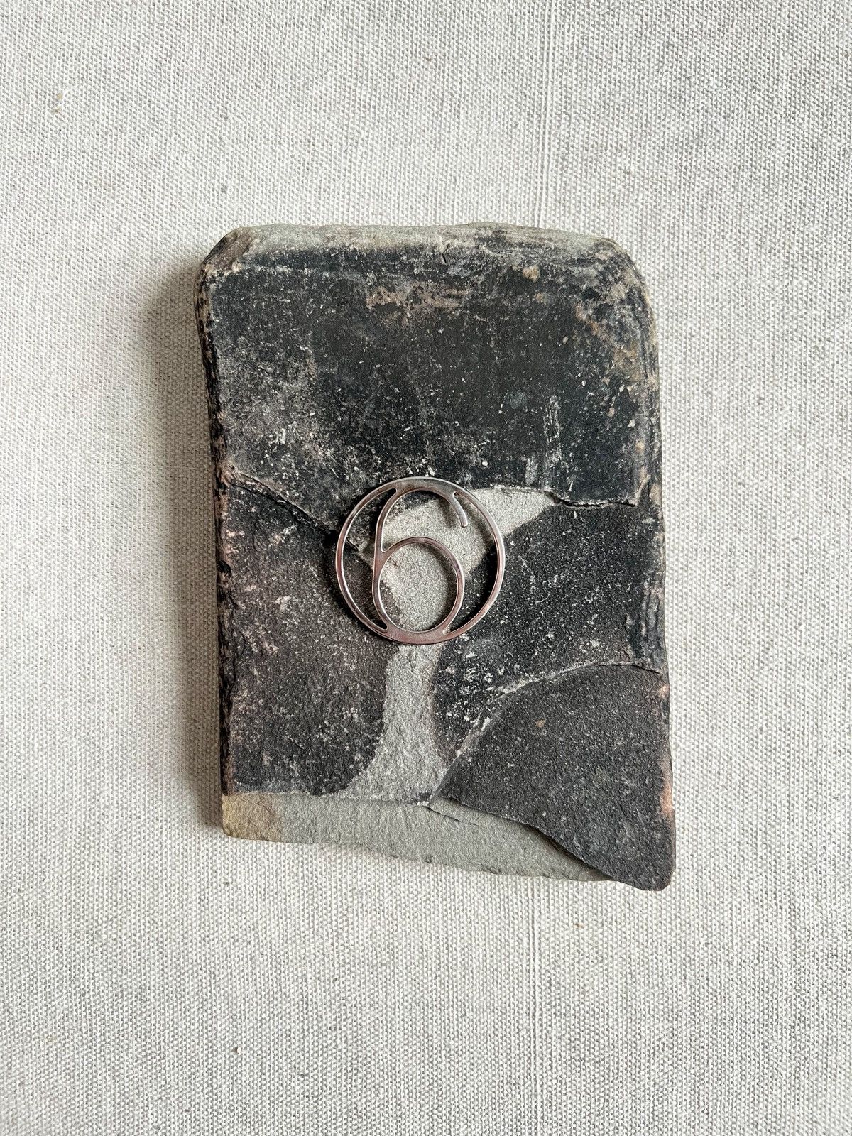 MM6 Maison Margiela MM6 Large Silver ‘6’ Accent Earring *BROKEN* Size ONE SIZE - 4 Thumbnail