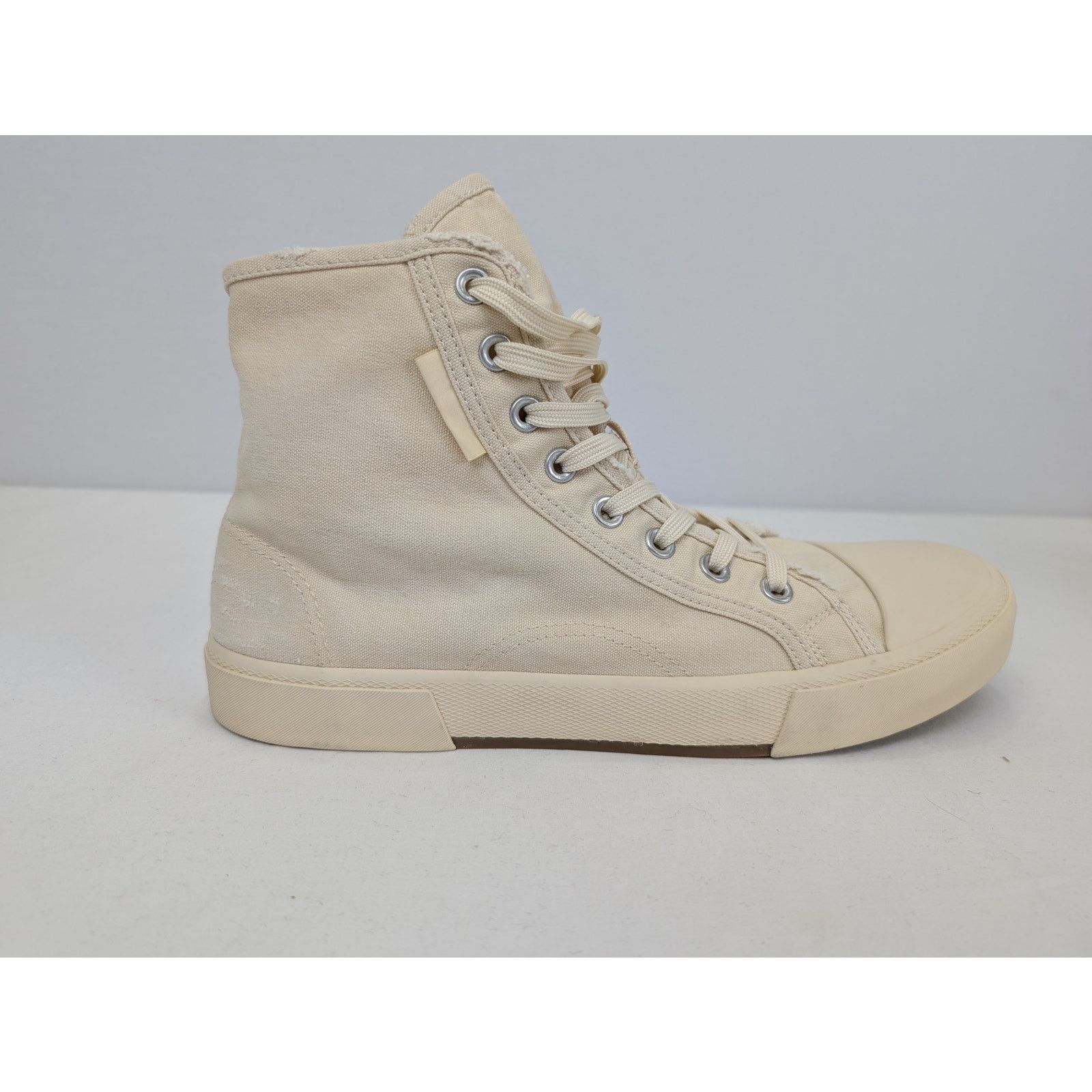 Balenciaga o1rshd1 Q:3 / Paris High Top Destroyed Sneakers Beige/White Size US 12 / EU 45 - 4 Thumbnail