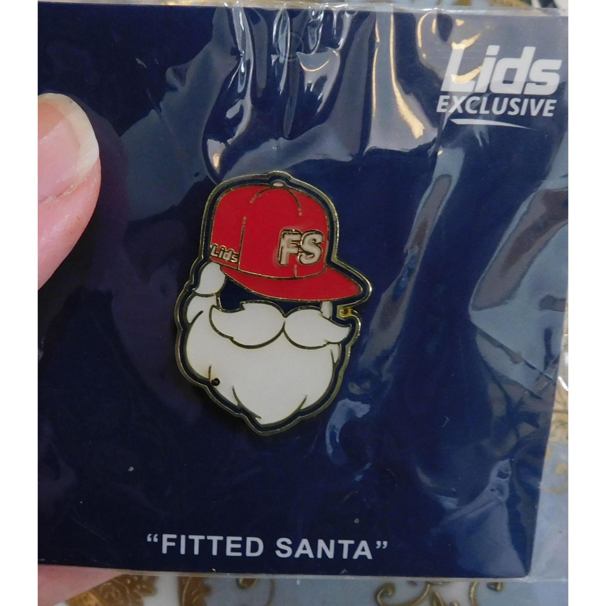 Lids Lids Exclusive Fitted Santa Collectible Pin Size ONE SIZE - 1 Thumbnail