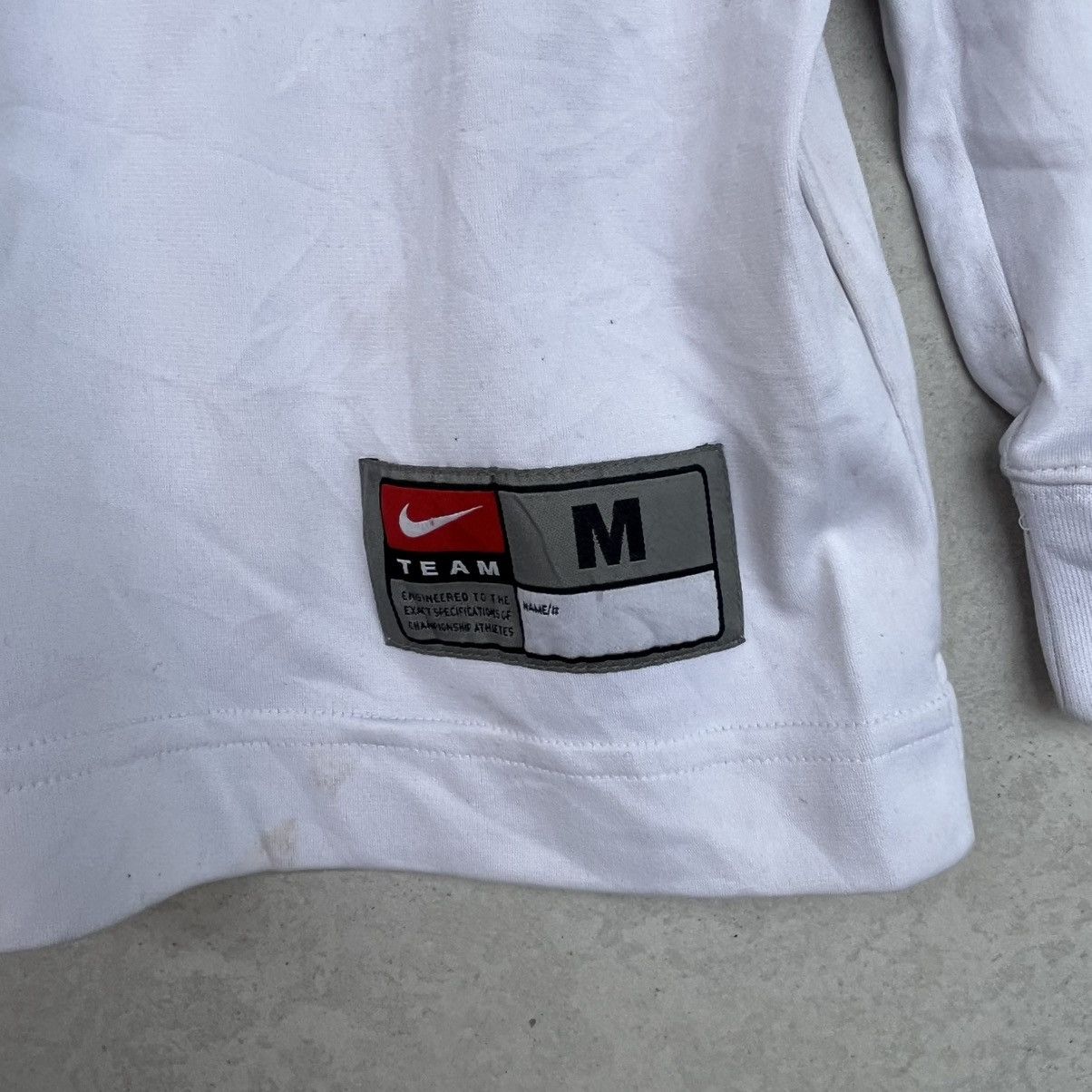Other Vintage Nike Small Embroidered White Long Sleeve Top Size M Size US M / EU 48-50 / 2 - 6 Thumbnail