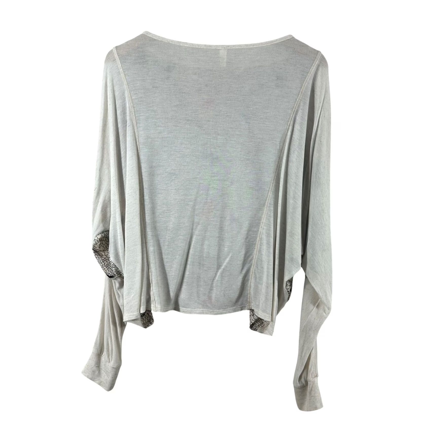 Anthropologie Tiny Anthropologie Floral Batwing Ruched Front Long Sleeve Top White S Size S / US 4 / IT 40 - 3 Thumbnail