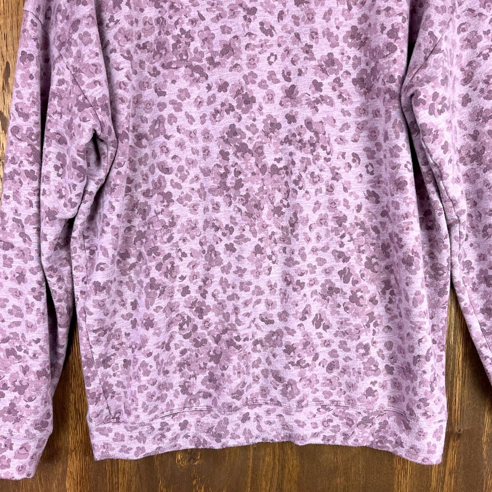 Athleta Athleta Sweatshirt Purple Leopard Print Studio To Street Pullover S Size S / US 4 / IT 40 - 4 Thumbnail
