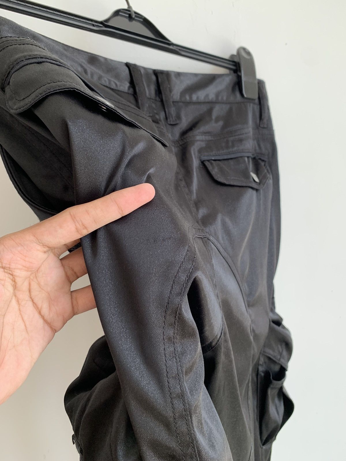 Japanese Brand 2000s Civarize Gasmask Glitter Cargo Flared Pant Size US 32 / EU 48 - 8 Thumbnail