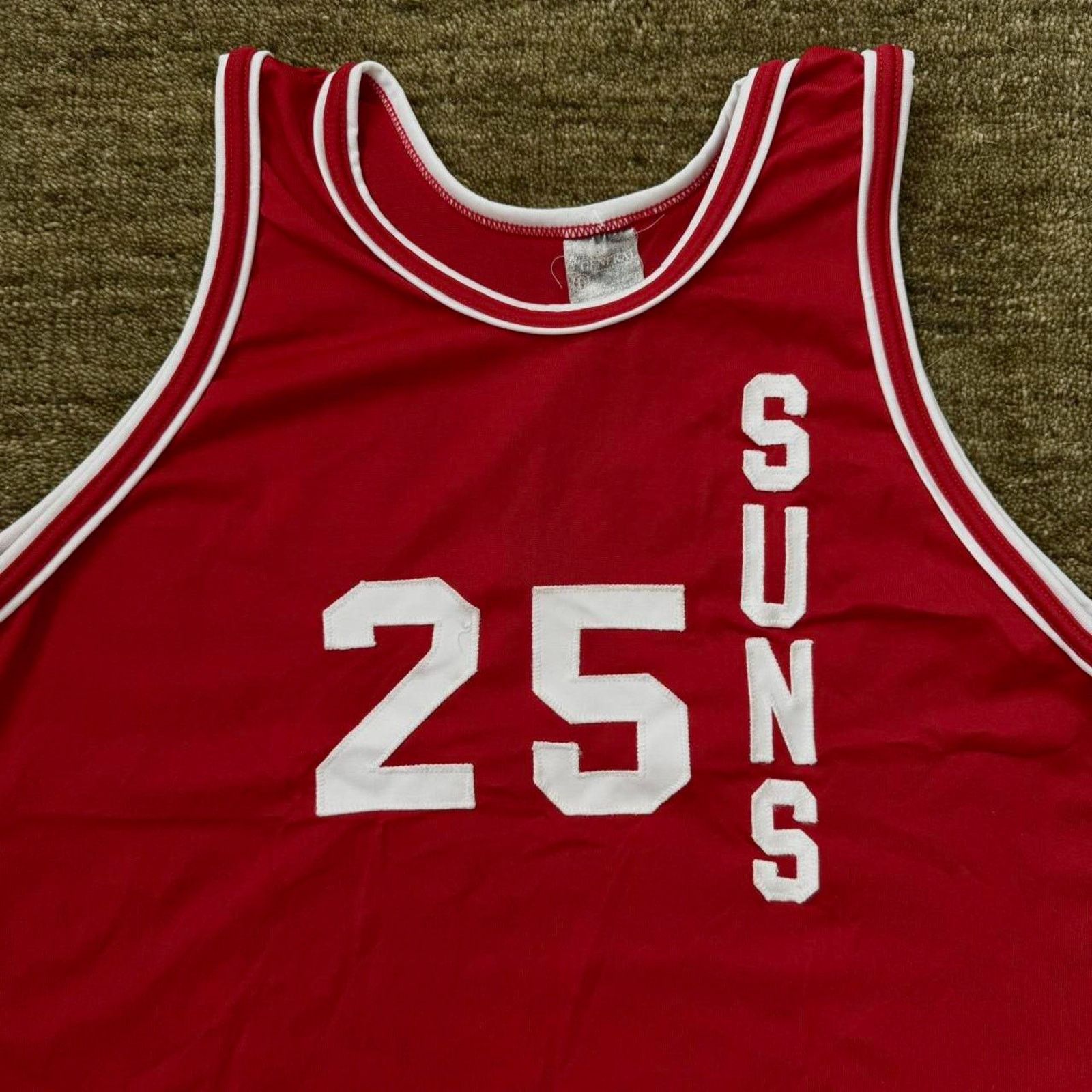 Vintage 1970s red and white suns basketball jersey basketball Size US M / EU 48-50 / 2 - 1 Preview