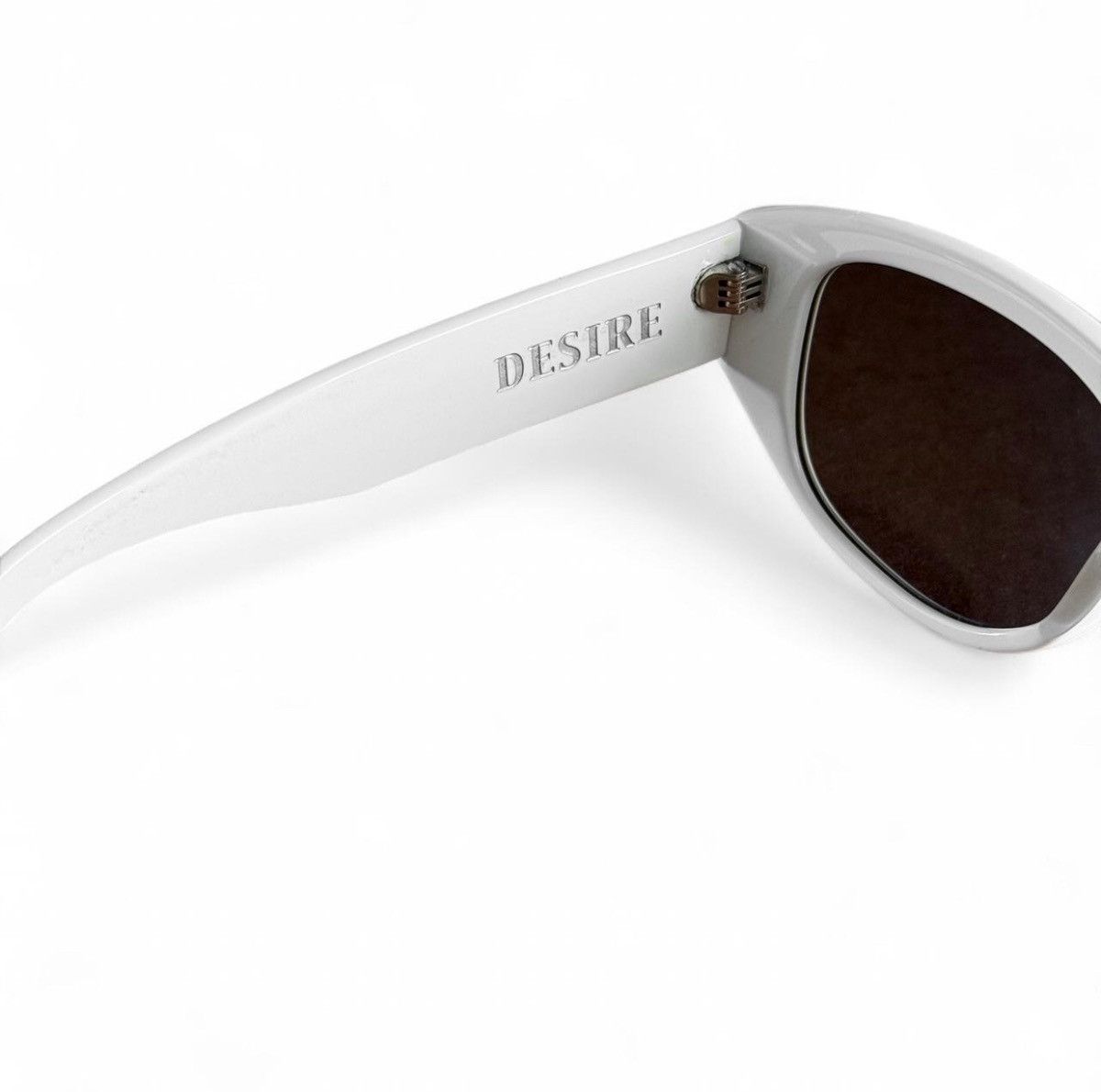 Other Carla colour Desire white sunglasses Size ONE SIZE - 3 Thumbnail