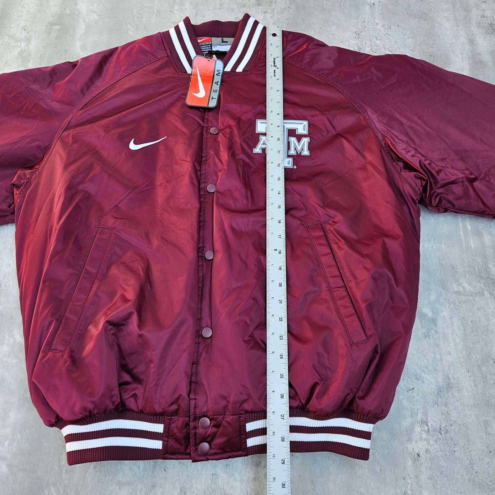 Nike Vintage Nike Texas A&M Jacket Bomber Size L Burgundy NWT Y2K Size US L / EU 52-54 / 3 - 7 Thumbnail