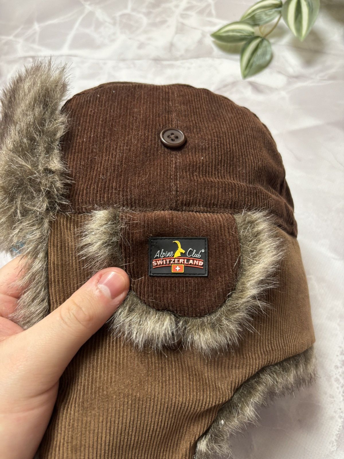 Other Alpine Club Switzerland Corduroy Trapper Hat Faux Fur Size ONE SIZE - 6 Thumbnail