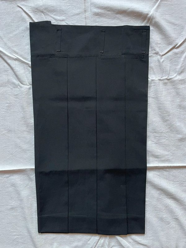Issey Miyake Issey Miyake origami shorts Size US 34 / EU 50 - 4 Thumbnail