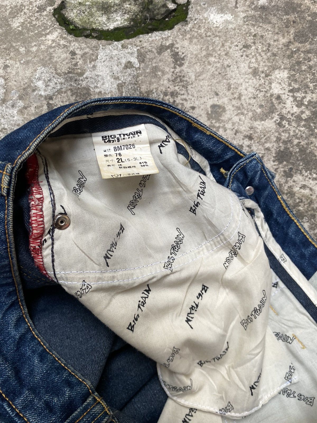 Japanese Brand Big Train Osaka Distressed Faded Blue Denim Japan Size US 36 / EU 52 - 5 Thumbnail