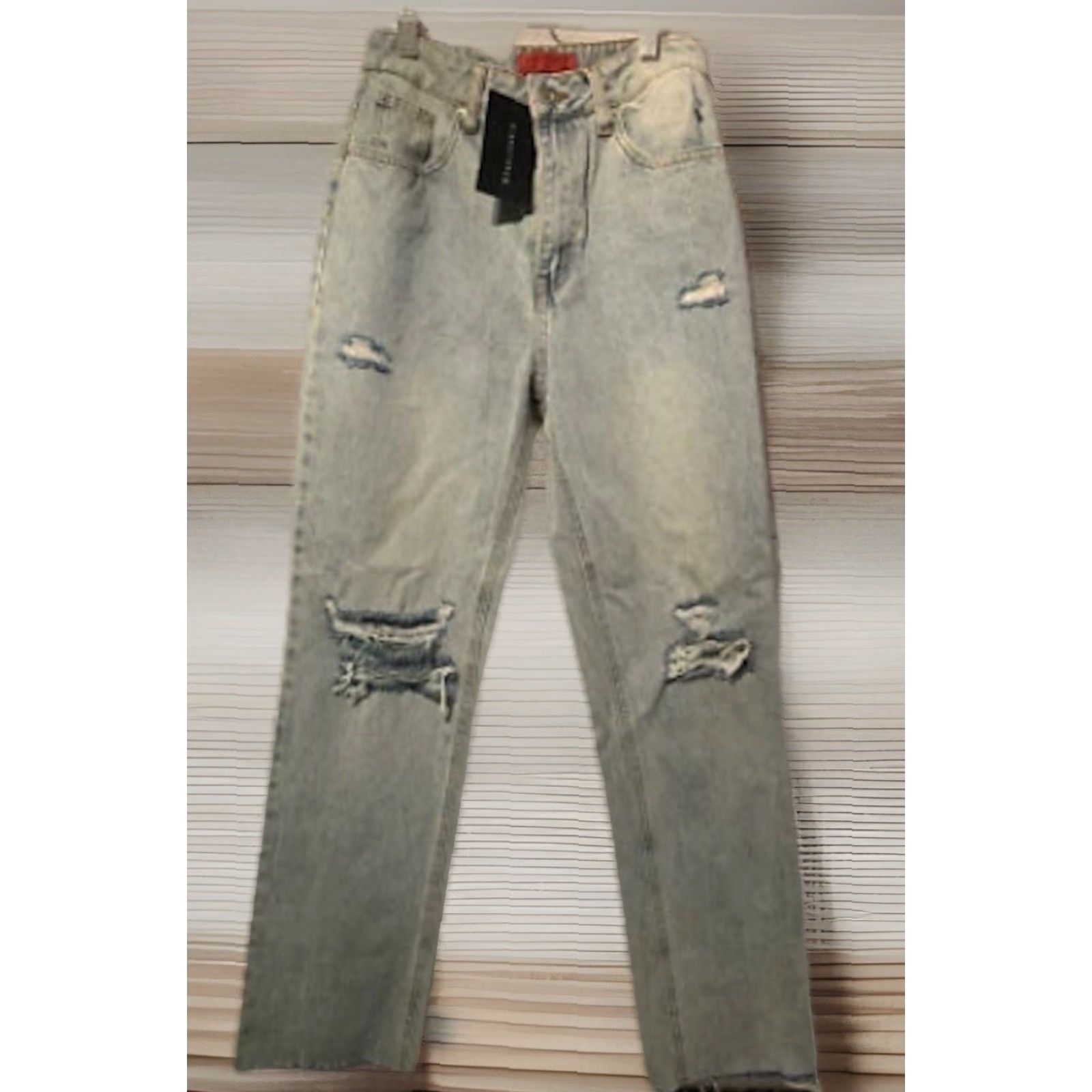 Vintage Signature 8 Jeans Women's Distressed Light Blue 25x31 Denim Relaxed Straight 5-Pocket Zip Belt Loops Logo Embroidered 31 in Inseam Size 28" / US 6 / IT 42 - 2 Thumbnail