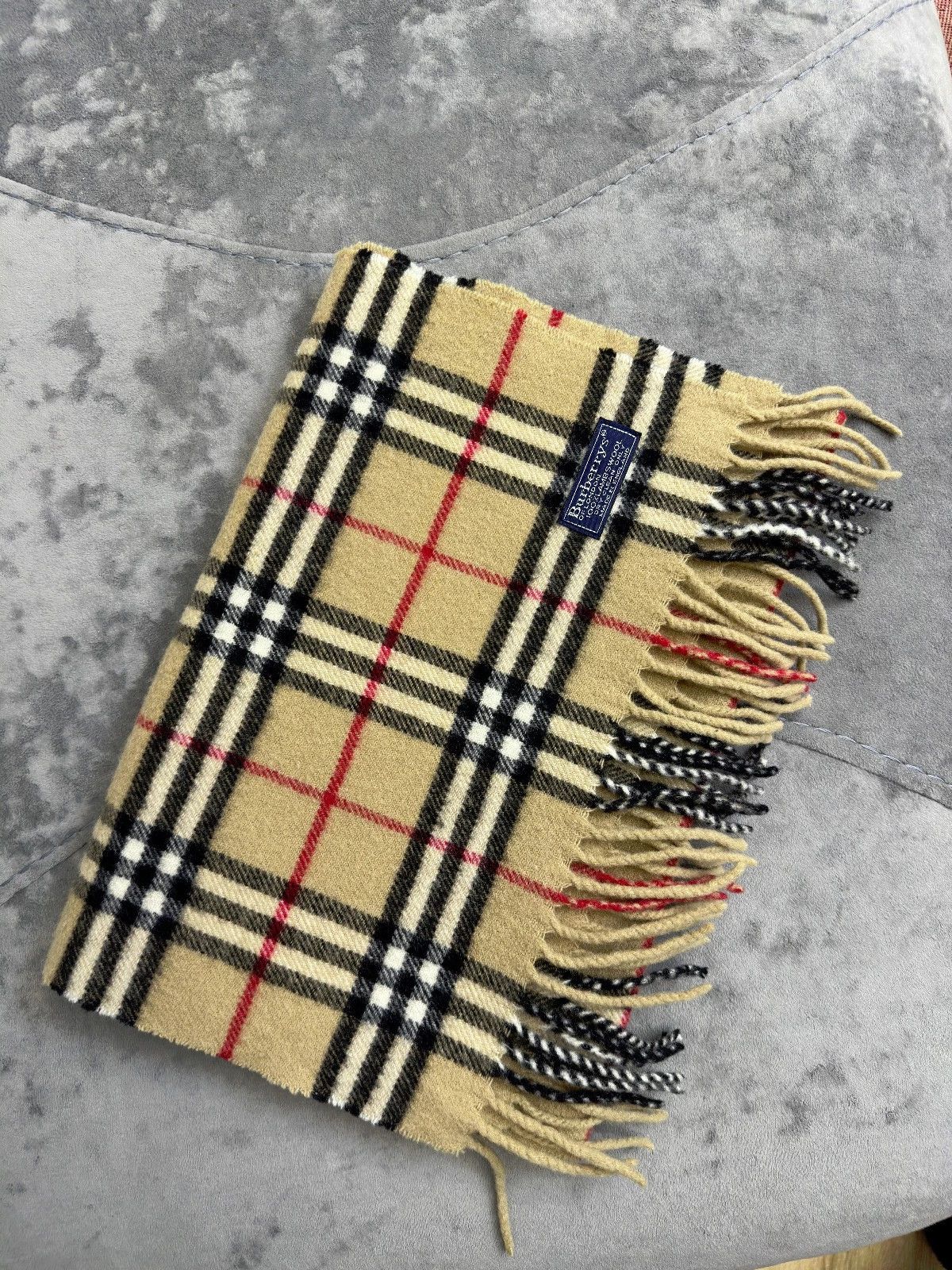 Burberry Burberrys Lambswool Check Scarf Scotland Classic 190x33 Size ONE SIZE - 4 Thumbnail