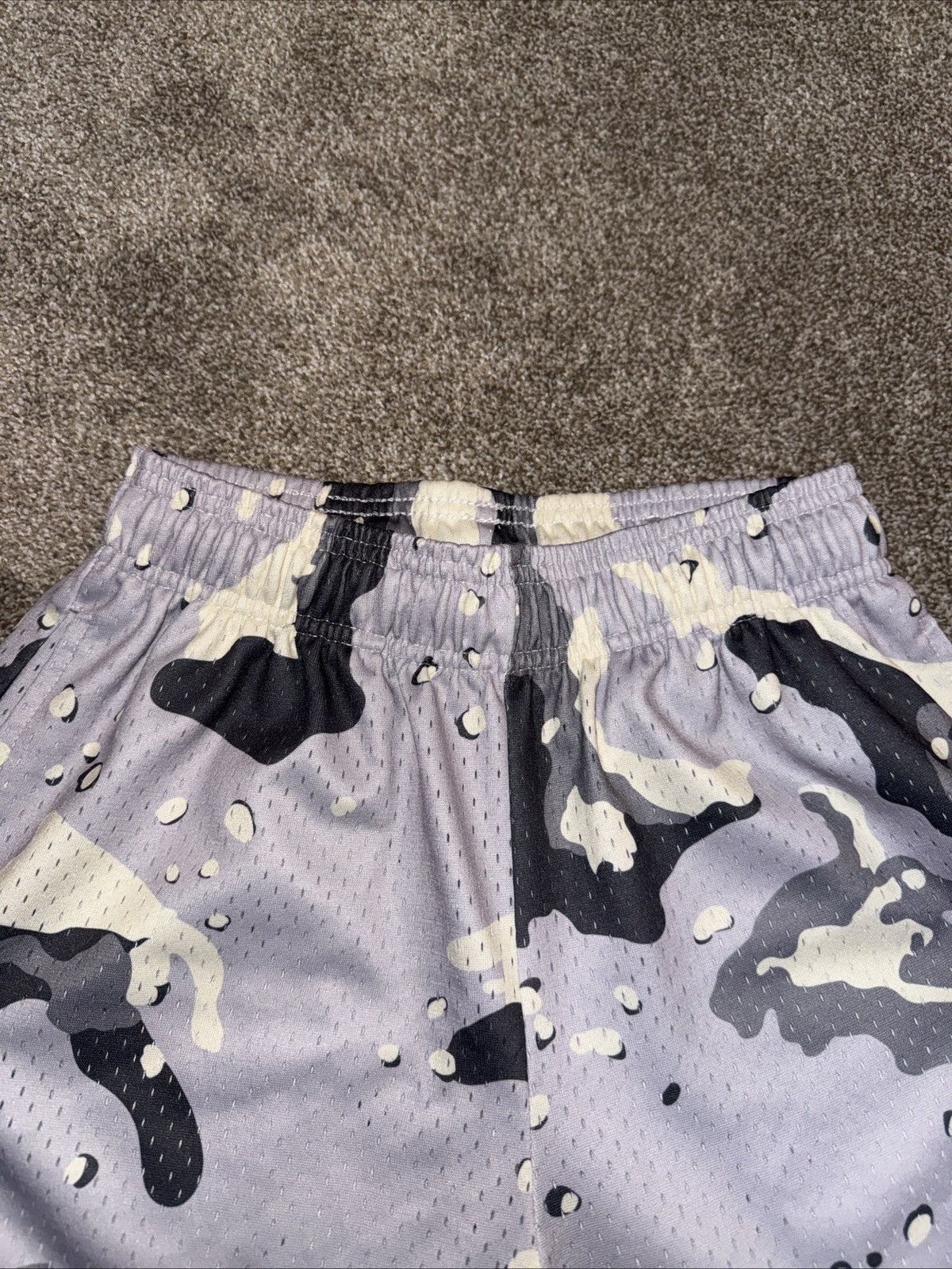 Bravest Studios Bravest Studios Grey Camo Mesh Shorts Size Small Size US 29 - 4 Thumbnail