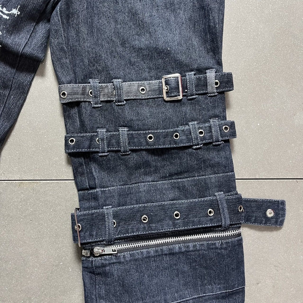 If Six Was Nine × Le Grande Bleu (L.G.B.) Blood Storm Strap Adjustable & Zip-off Denim Size US 30 / EU 46 - 5 Thumbnail