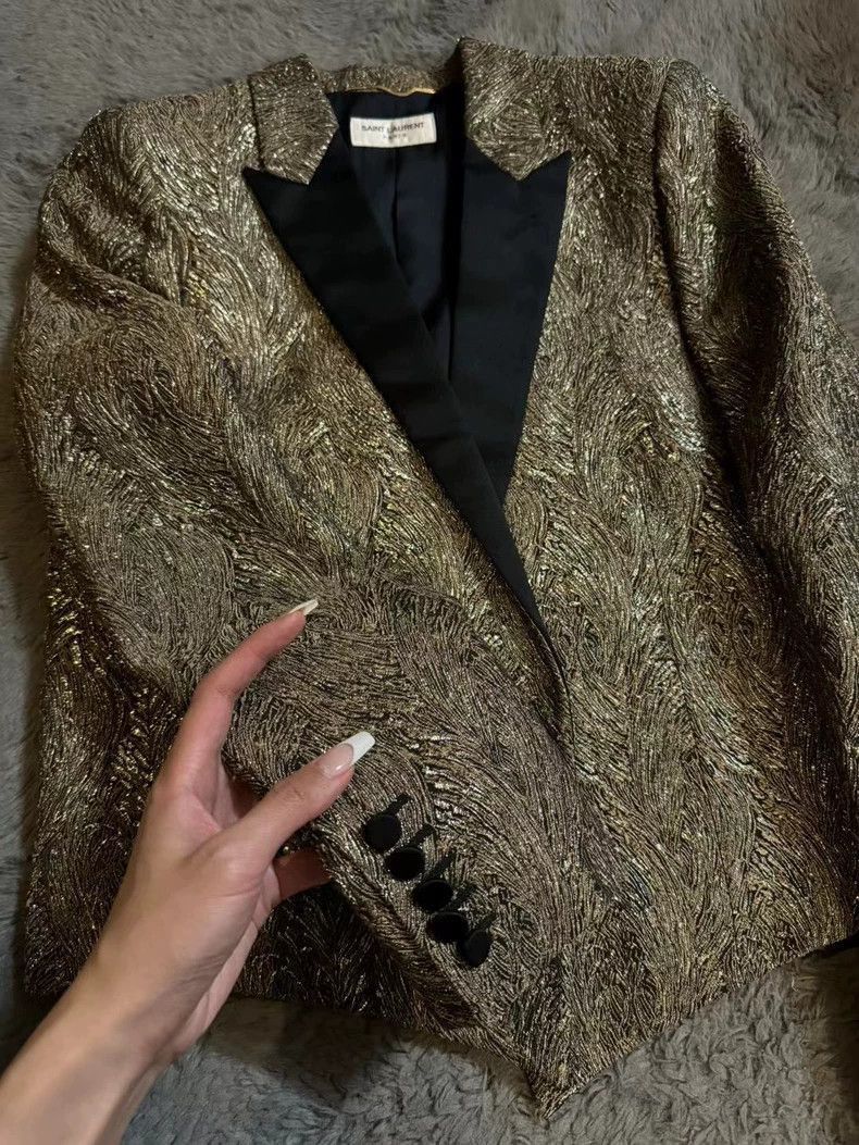 Saint Laurent Paris Saint Laurent Paris Saint Laurent Blazer Size 38 in Excell Size US M / EU 48-50 / 2 - 8 Thumbnail