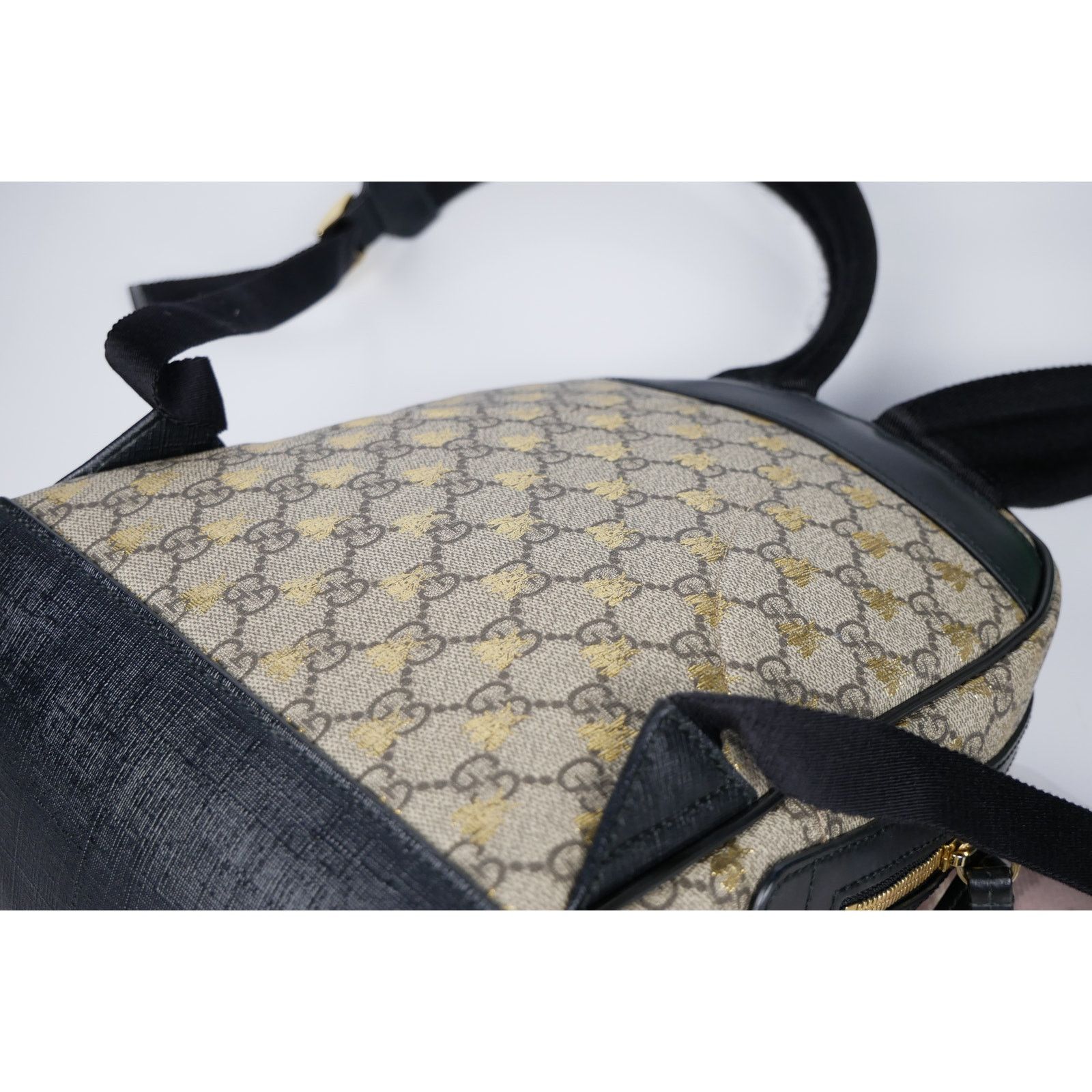 Gucci Gucci Beige GG Supreme Canvas Leather Bees Backpack Size ONE SIZE - 10 Thumbnail