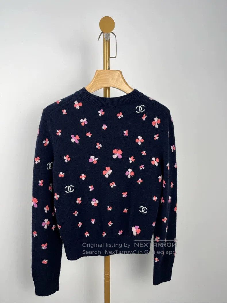 Chanel Chanel Dark blue printed long-sleeved knitwear sweater Size XS / US 0-2 / IT 36-38 - 2 Thumbnail