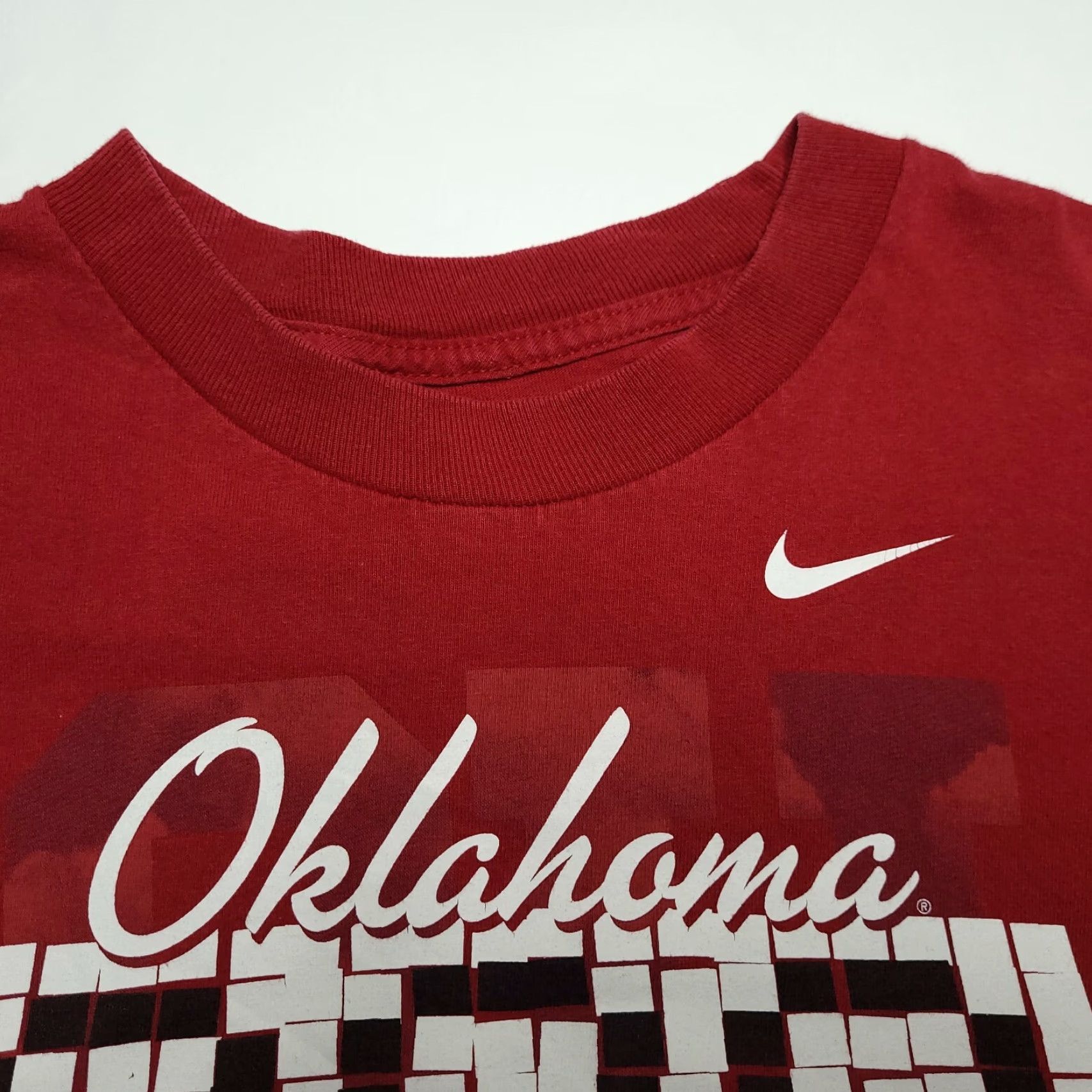 Nike Nike Oklahoma Sooners 800 Victories T-Shirt Adult Medium Red Crew Neck Short Sleeve Nike Shirt Mens/Unisex Size US M / EU 48-50 / 2 - 5 Thumbnail
