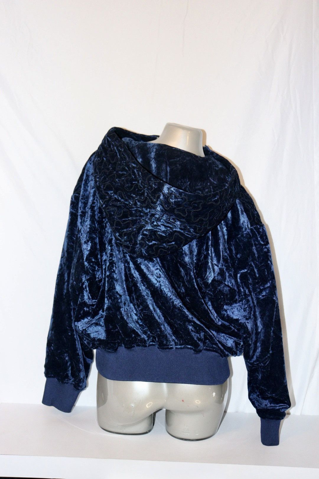 Issey Miyake Velvet Blue Embroidered Zip-Up Hoodie Size US M / EU 48-50 / 2 - 3 Thumbnail
