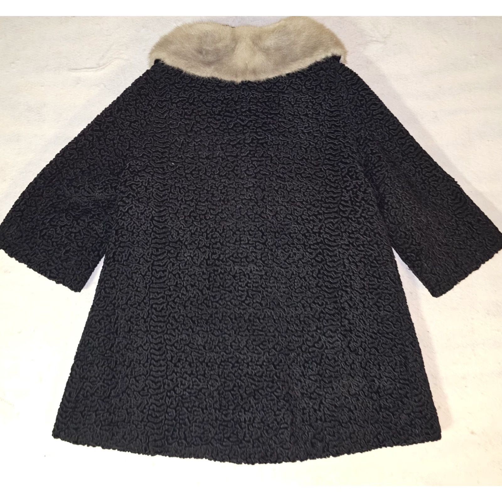 Vintage VINTAGE Lou Nierenberg Parisienne Black Brocade Fur Collared Overcoat Coat L/XL Adults Mens Womens 1960s Swing Cocktail fur Mink Button Up Size L / US 10 / IT 46 - 4 Thumbnail