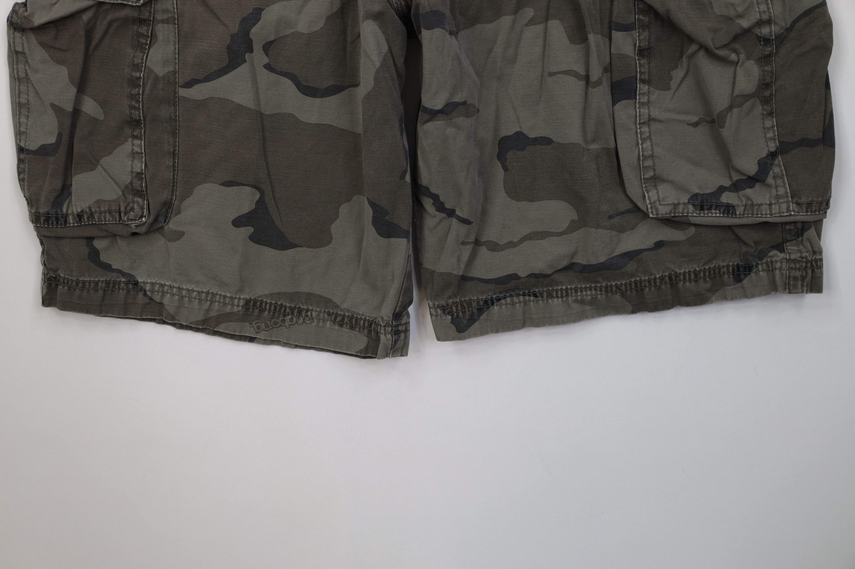 Billabong Vintage 90s Y2K Billabong Surfing Camouflage Cargo Shorts Size US 38 / EU 54 - 4 Thumbnail