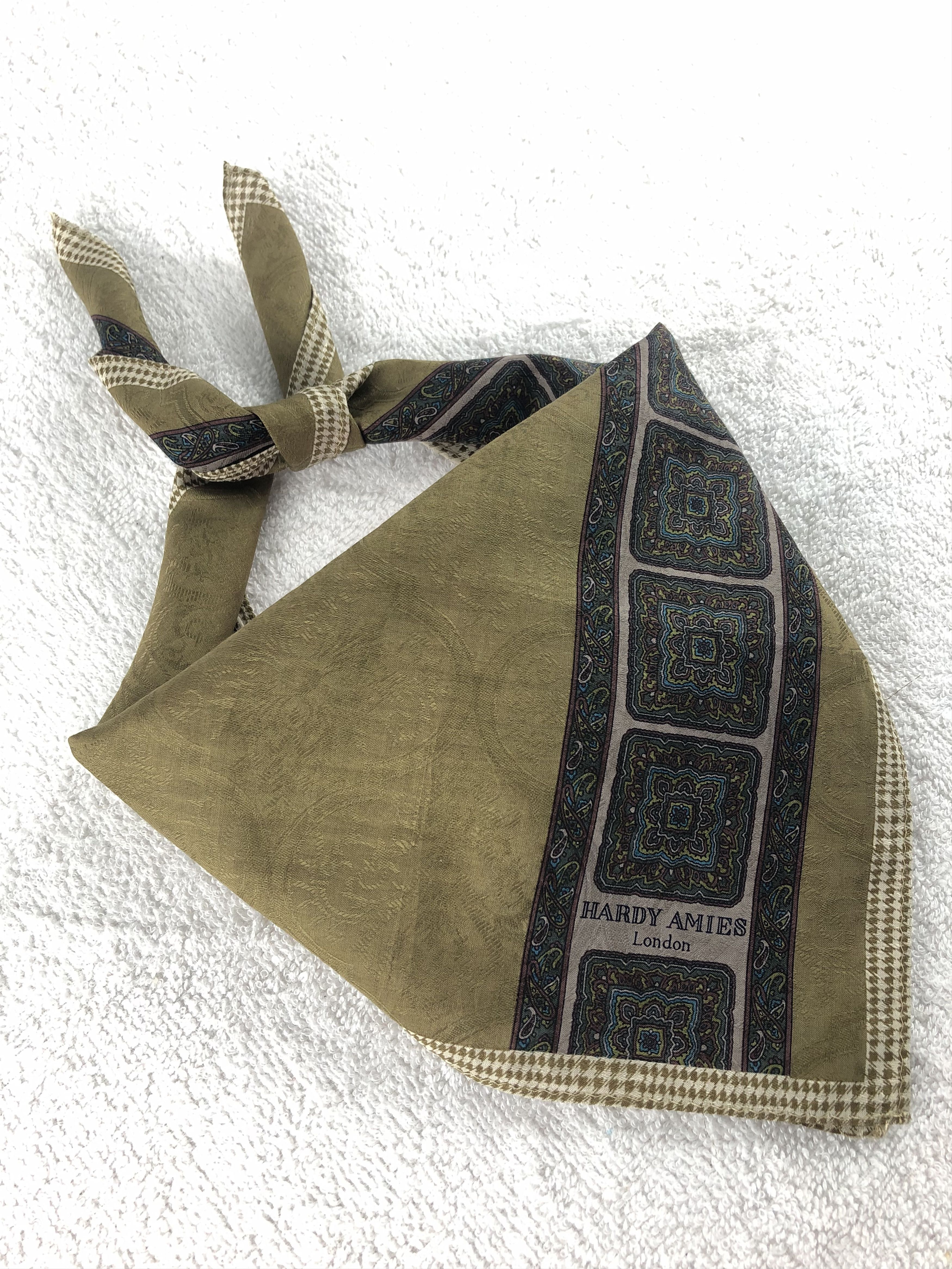 Hardy Amies Hardy Amies Handkerchief / Bandana / Neckerchief Size ONE SIZE - 2 Thumbnail