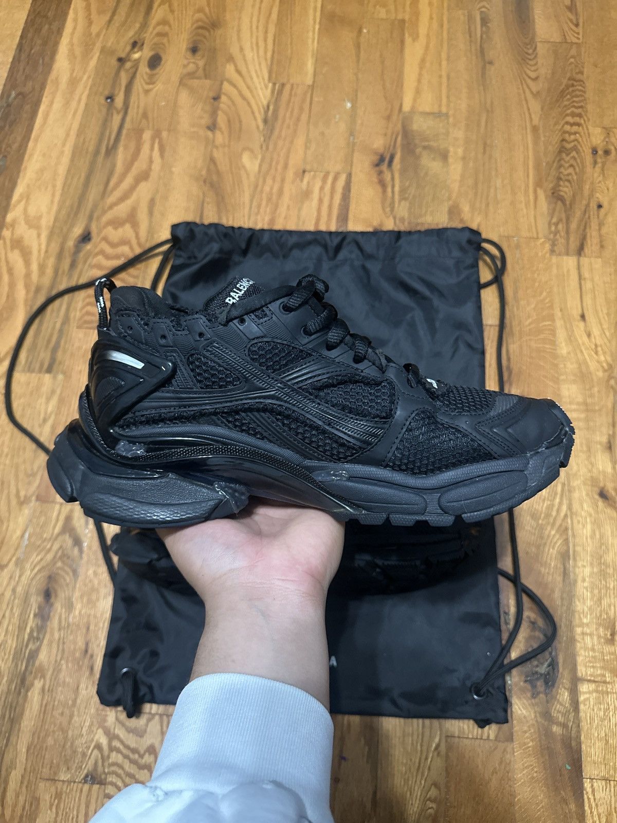 Balenciaga Balenciaga Runner Matte Black Size US 9 / EU 42 - 9 Thumbnail