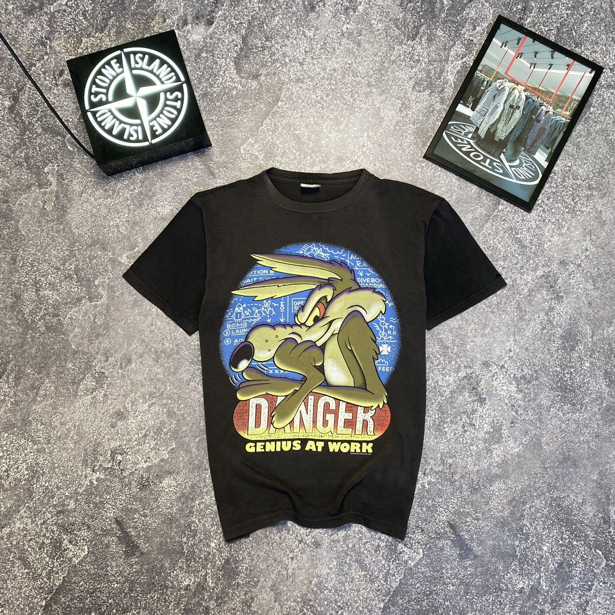 Cartoon Network Vintage Warner Bros Danger 1991 big graphic cartoon tee Size US XL / EU 56 / 4 - 1 Thumbnail