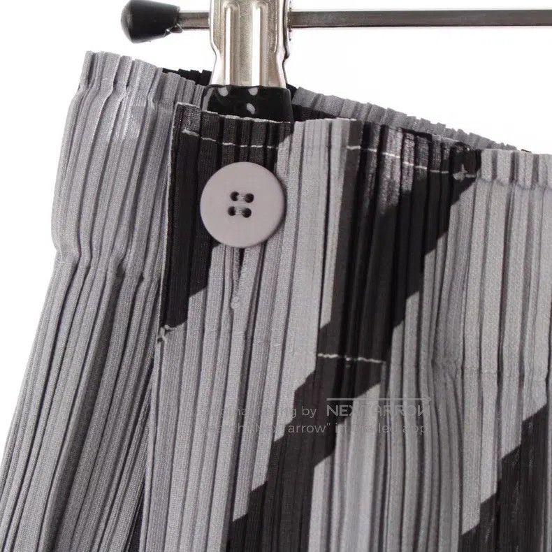 Issey Miyake Issey Miyake size:5 Lightning Print Wide-Leg Pants Size 22" - 5 Thumbnail
