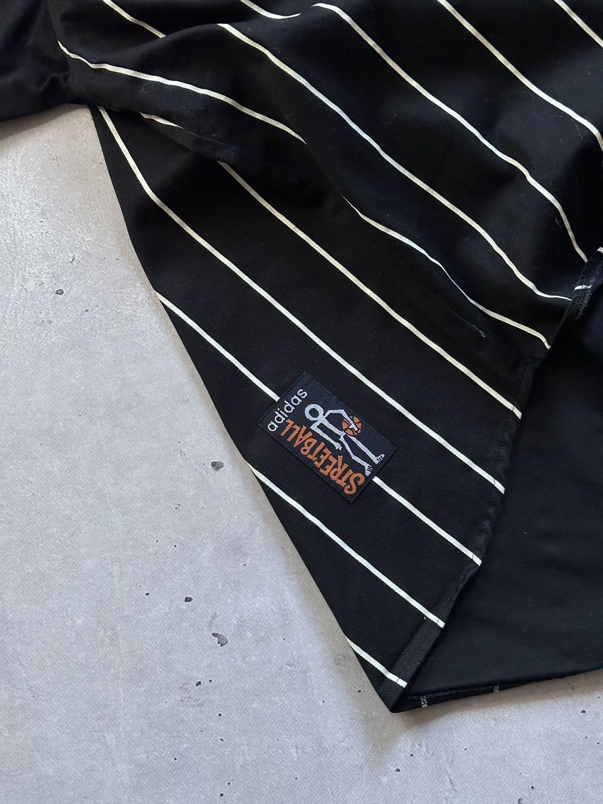 Adidas × Vintage Adidas Streetball 90s Vintage Shirt NBA Size US M / EU 48-50 / 2 - 8 Thumbnail