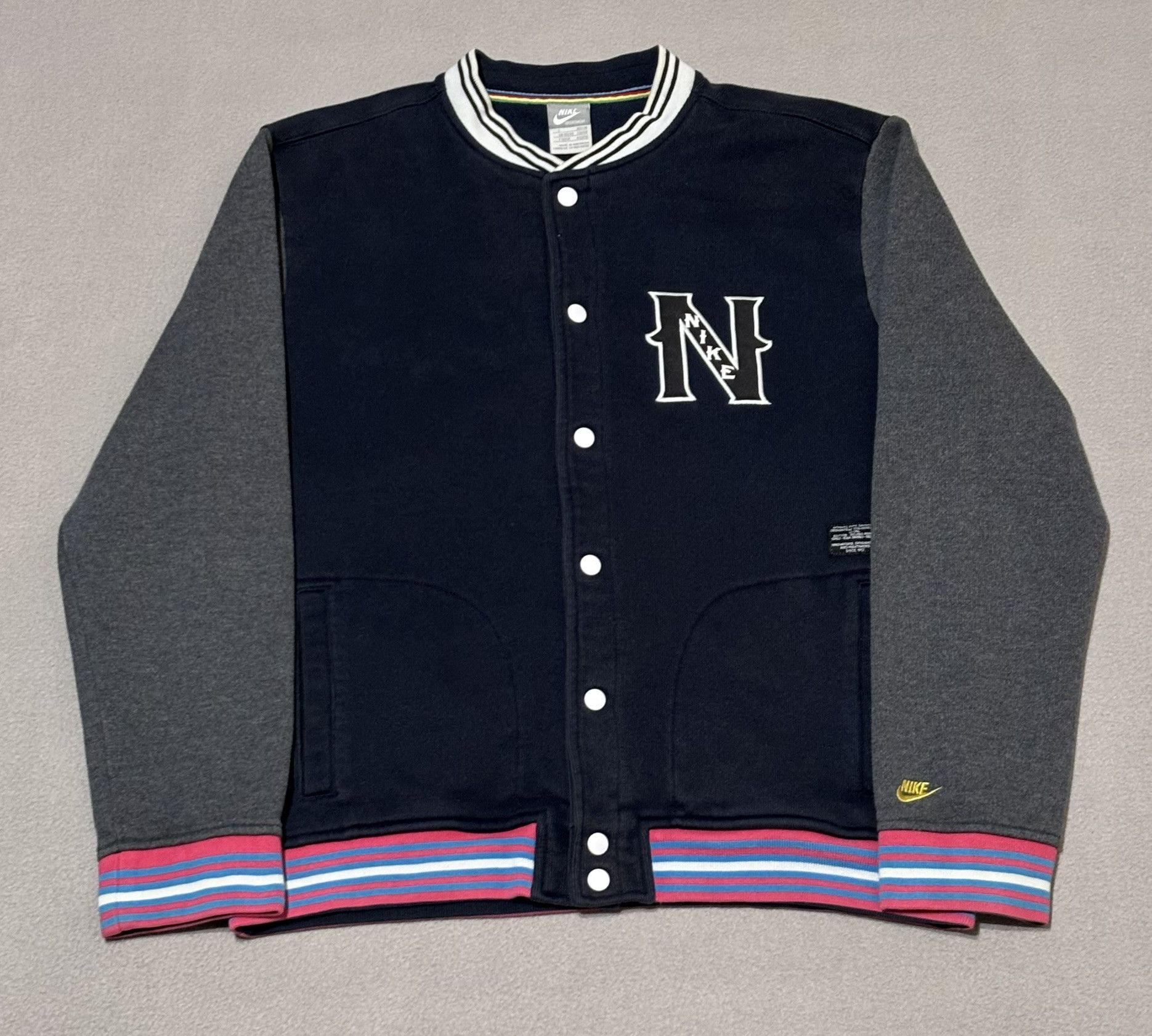 Nike Nike vintage baseball jacket size L Size US L / EU 52-54 / 3 - 5 Thumbnail