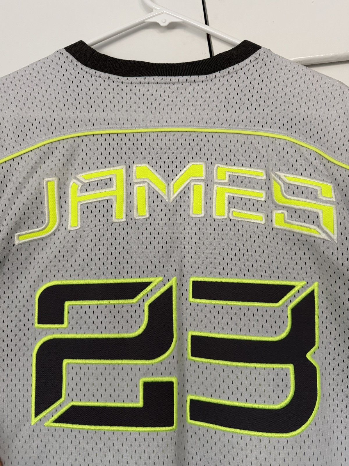 Nike NIKE AIR LEBRON JAMES KING 23 TEAM JERSEY SILVER TAG VINTAGE Size US XXL / EU 58 / 5 - 10 Thumbnail