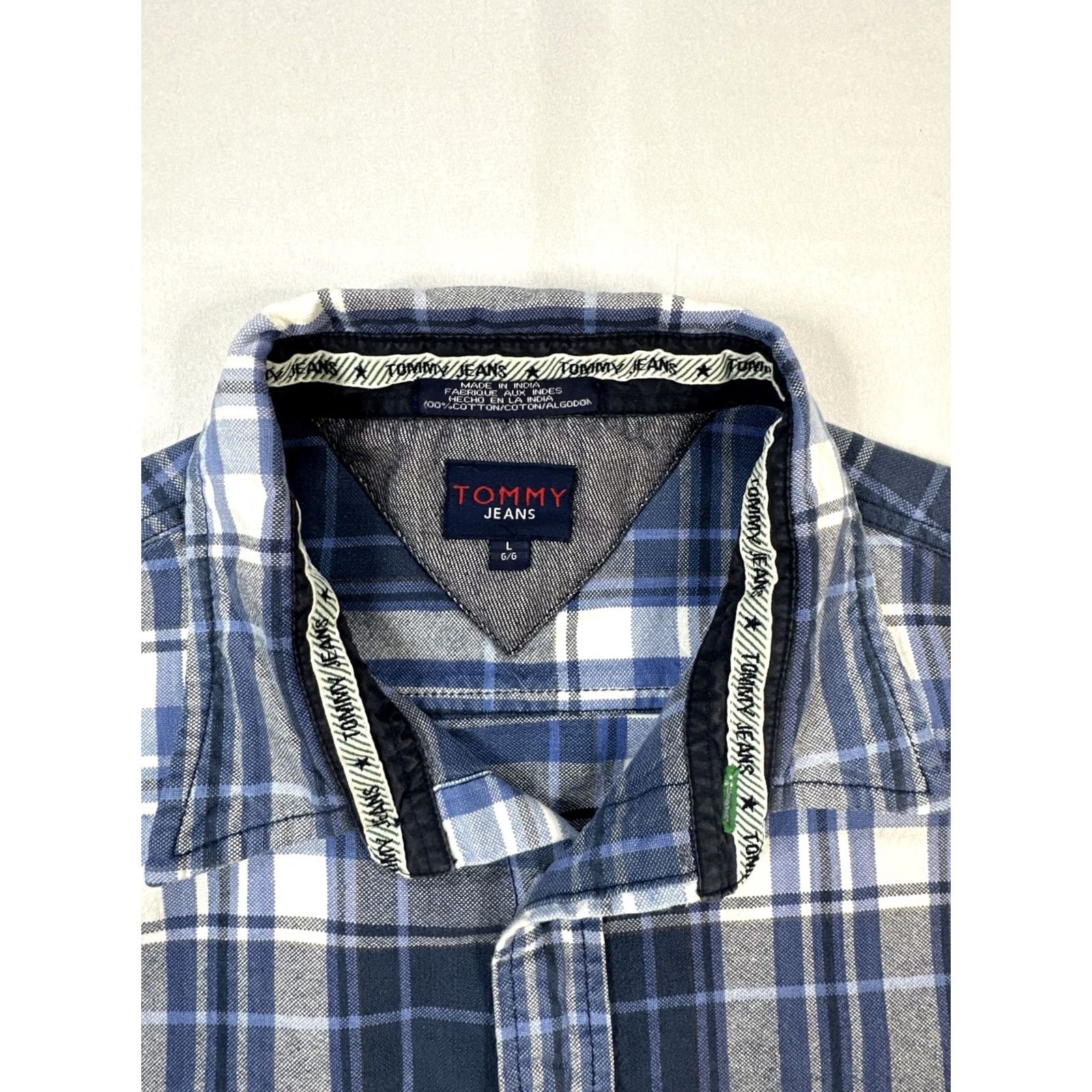 Tommy Hilfiger VINTAGE Tommy Hilfiger Shirt Men Blue Button Collar Knit Flannel Elbow Patches Pocket Long Sleeve Size L Regular Classic Size US L / EU 52-54 / 3 - 5 Thumbnail
