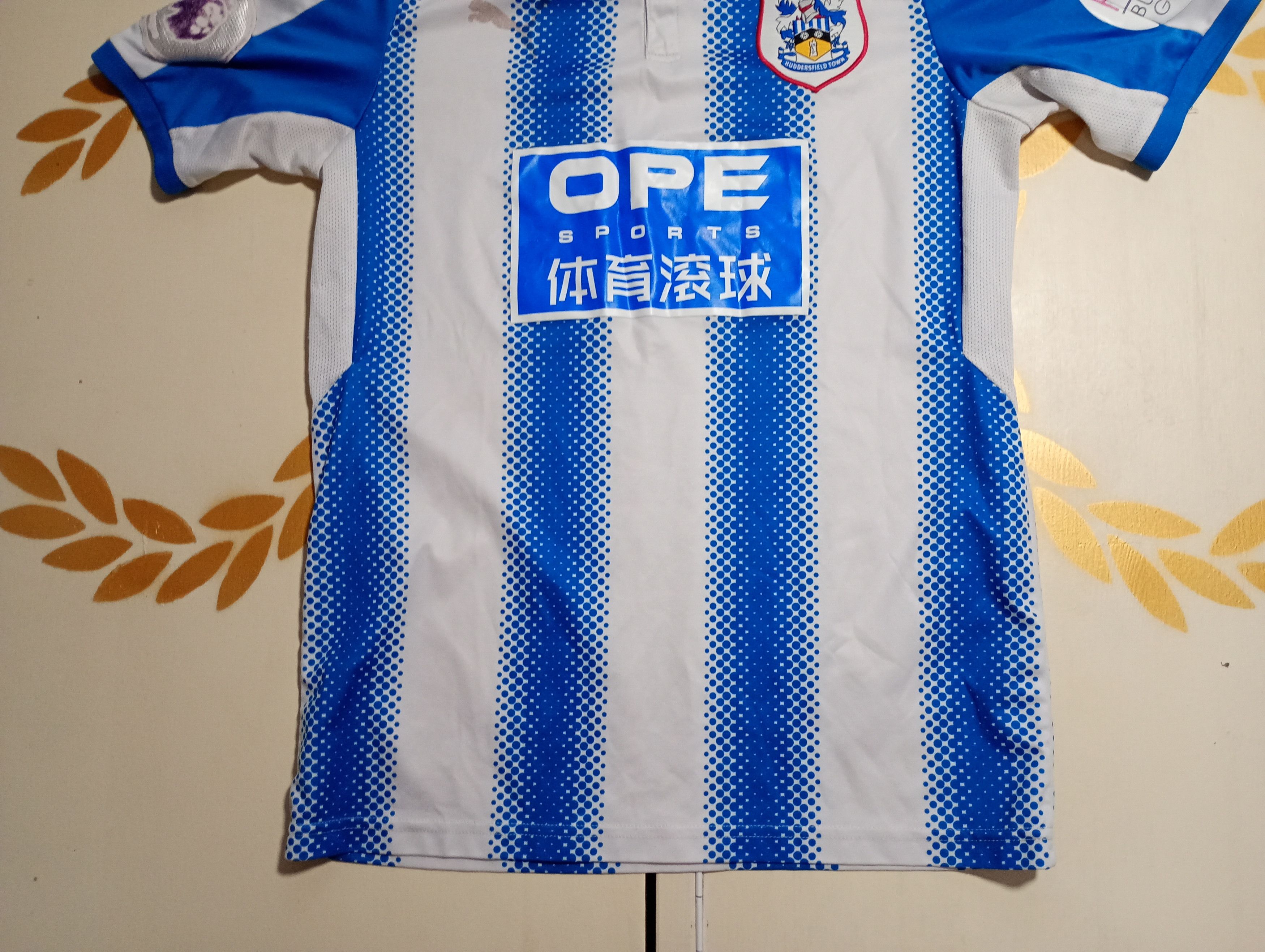 Puma Puma Huddersfield Town Home Jersey 2017-2018 Size US M / EU 48-50 / 2 - 2 Thumbnail