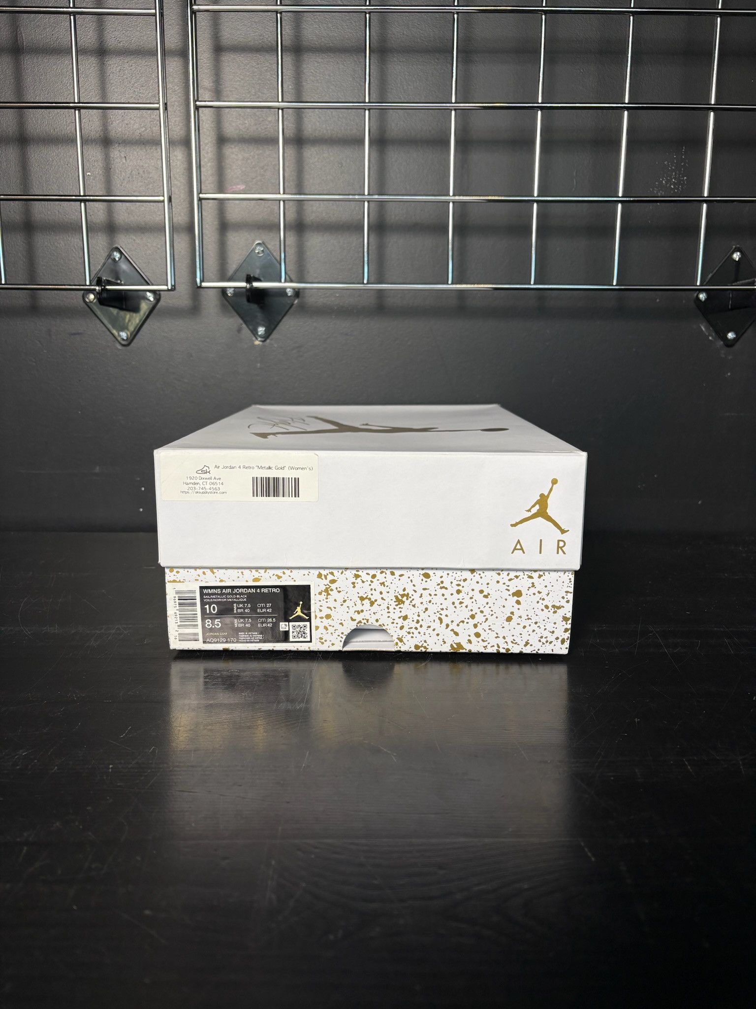 Jordan Brand Air Jordan 4 Retro "Metallic Gold" (WMNS) - Size 10 Size US 10 / IT 40 - 7 Thumbnail