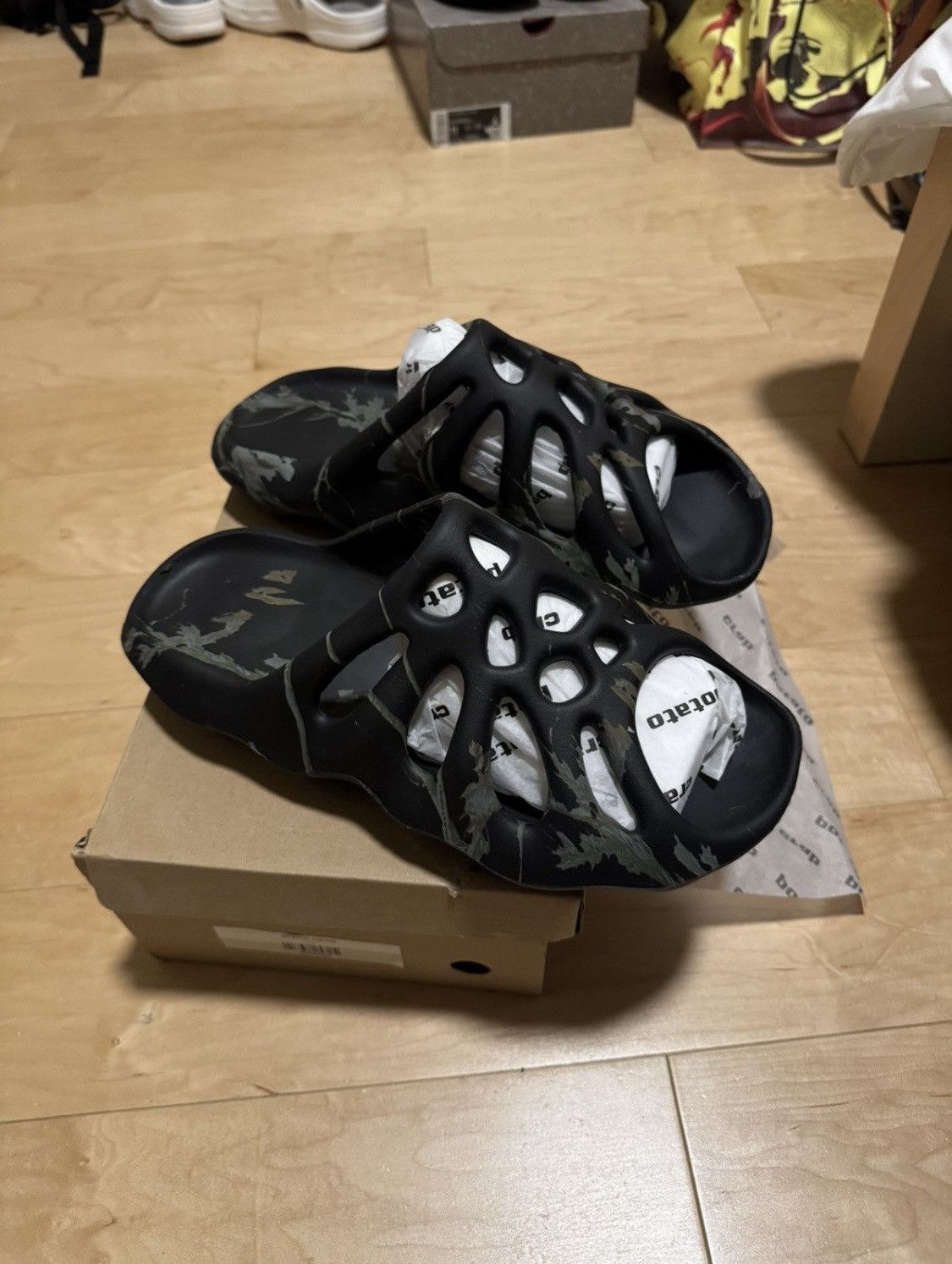 Imran Potato Imran Potato Black Crab Slides Size US 11 / EU 44 - 1 Thumbnail
