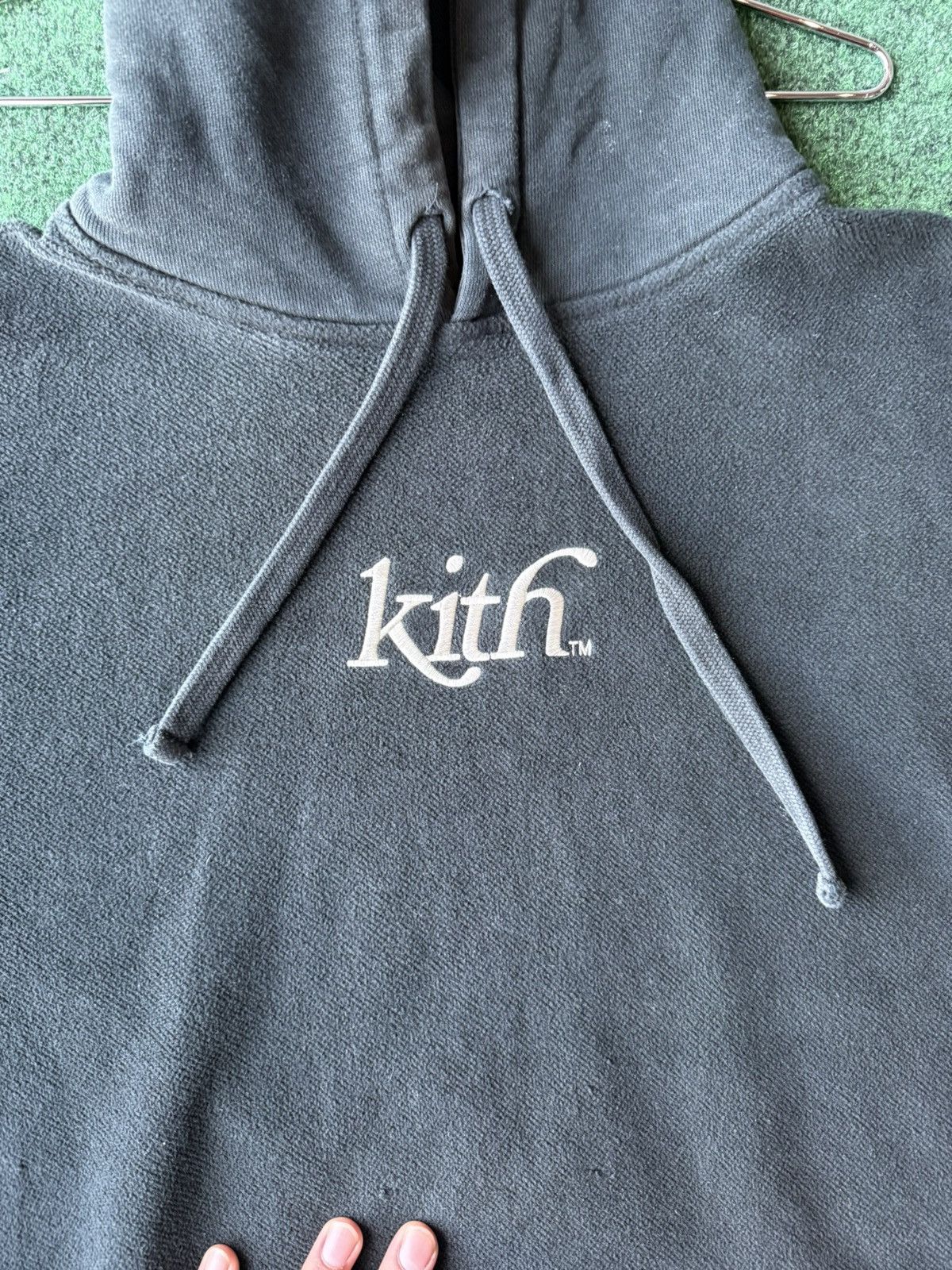 Kith USED KITH BLACK/WHITE COTTON STRIPED PULLOVER HOODIE SIZE L Size US L / EU 52-54 / 3 - 6 Thumbnail