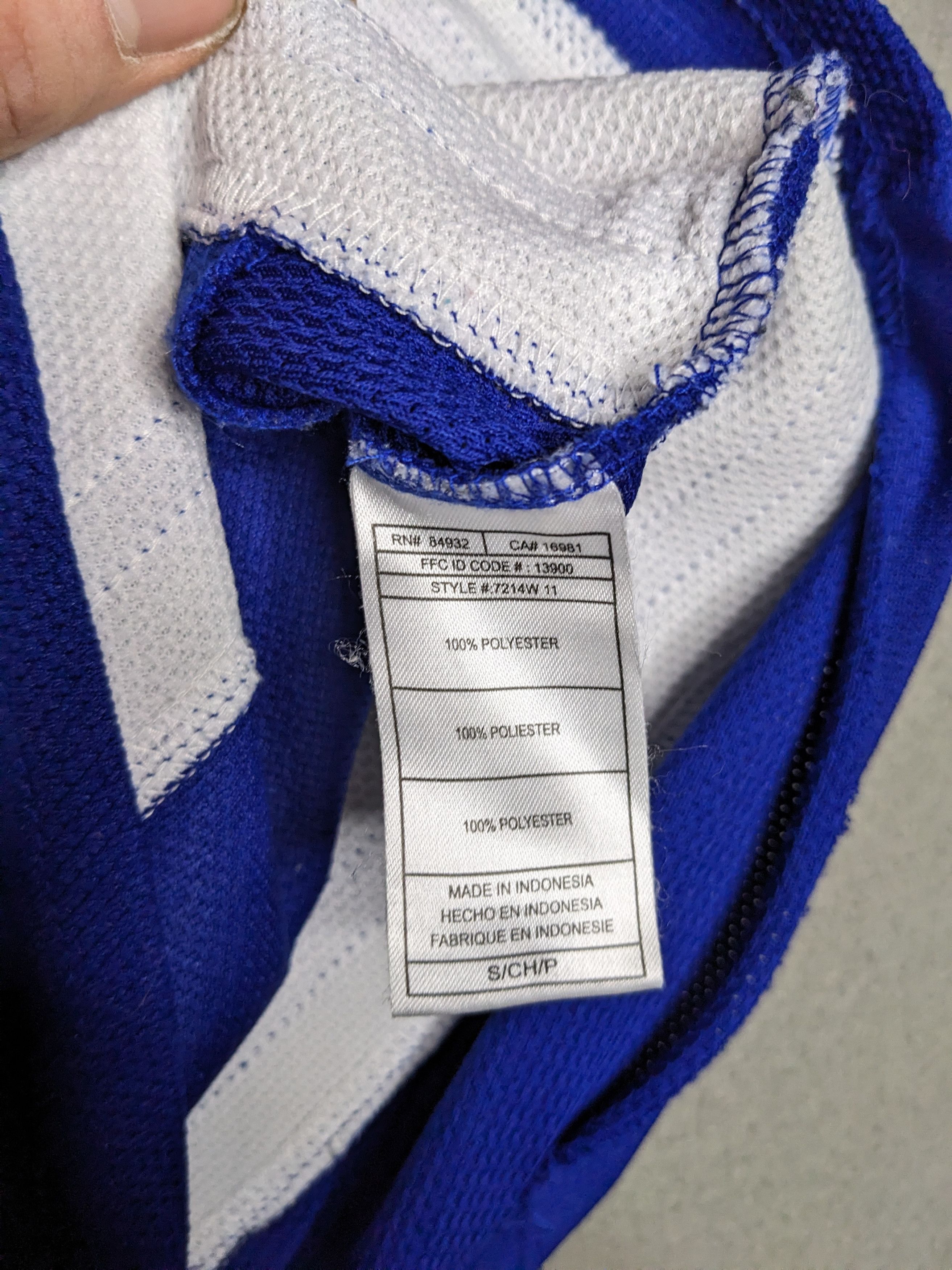 Reebok Reebok Toronto Maple Leafs Jersey WOMANS Size Small 2011 NHL Size US S / EU 44-46 / 1 - 9 Thumbnail