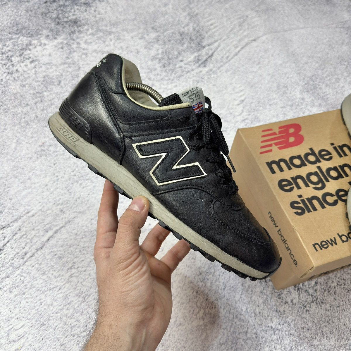 New Balance New Balance 576 M576CKK US9.5 UK9 EU43 27.5cm Size US 9.5 / EU 42-43 - 3 Thumbnail