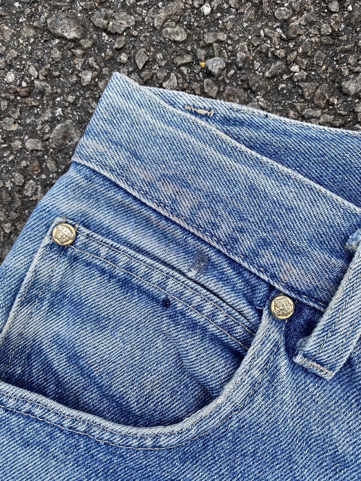 Versace × Versace Jeans Couture × Vintage 1990s - Vintage Versace Jeans Couture Washed Blue Jeans Size US 28 / EU 44 - 19 Thumbnail